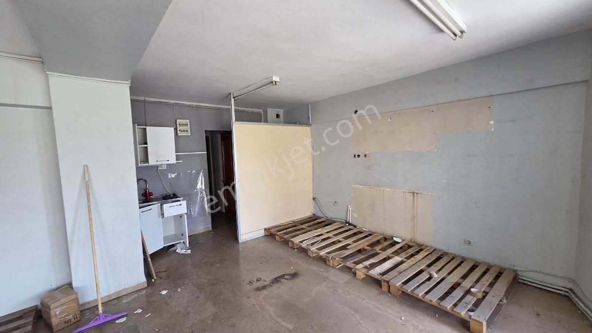 Bankalar Caddesi Prestij İş Merkezinde Kiralık 165 M2 Büro Ofis - Görsel 4