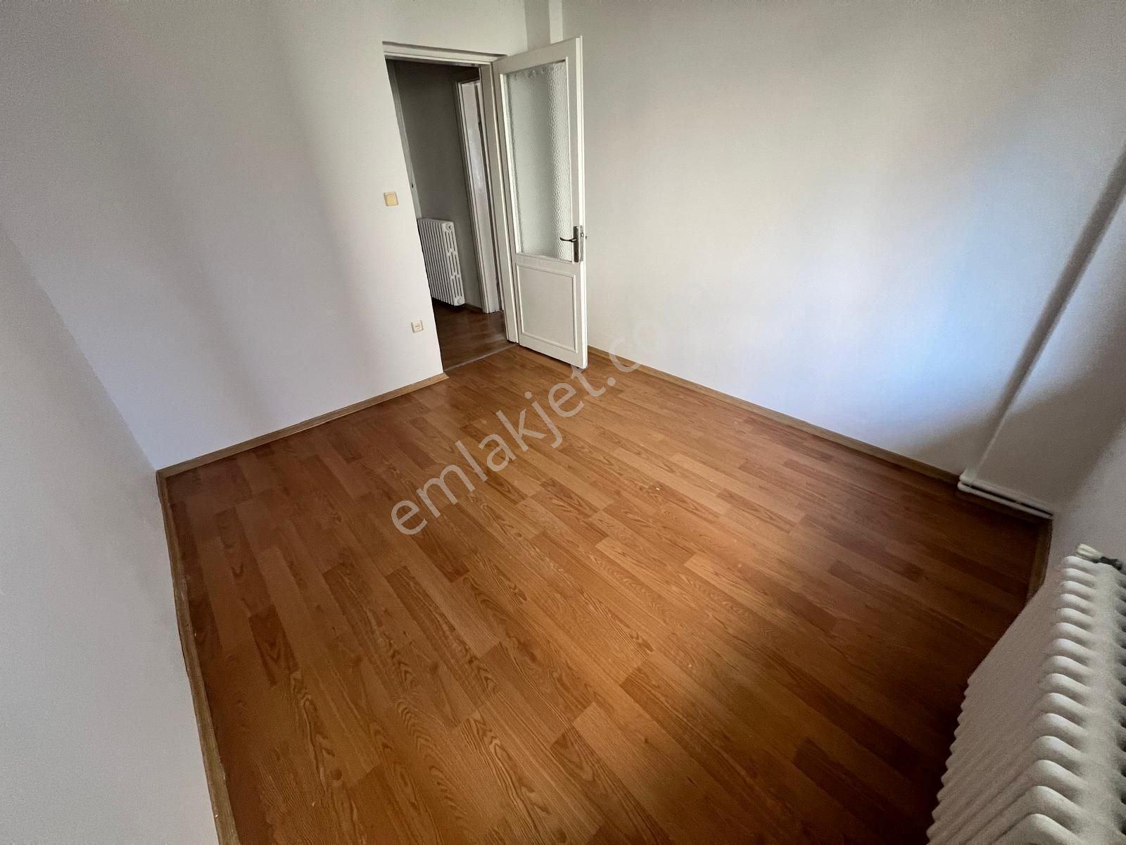 Dağıstan Gayrimenkulden Cennet Tepeüstünde 2+1 120m2 Arakat - Görsel 7