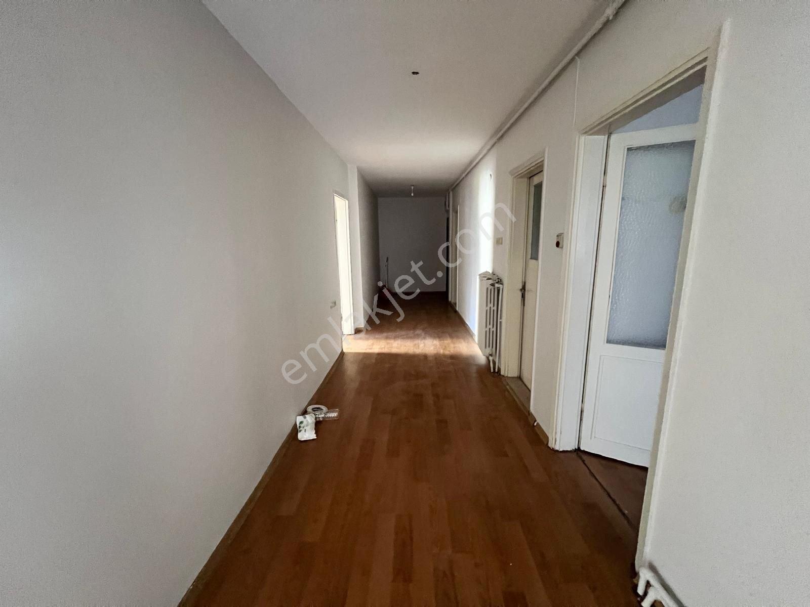 Dağıstan Gayrimenkulden Cennet Tepeüstünde 2+1 120m2 Arakat - Görsel 13