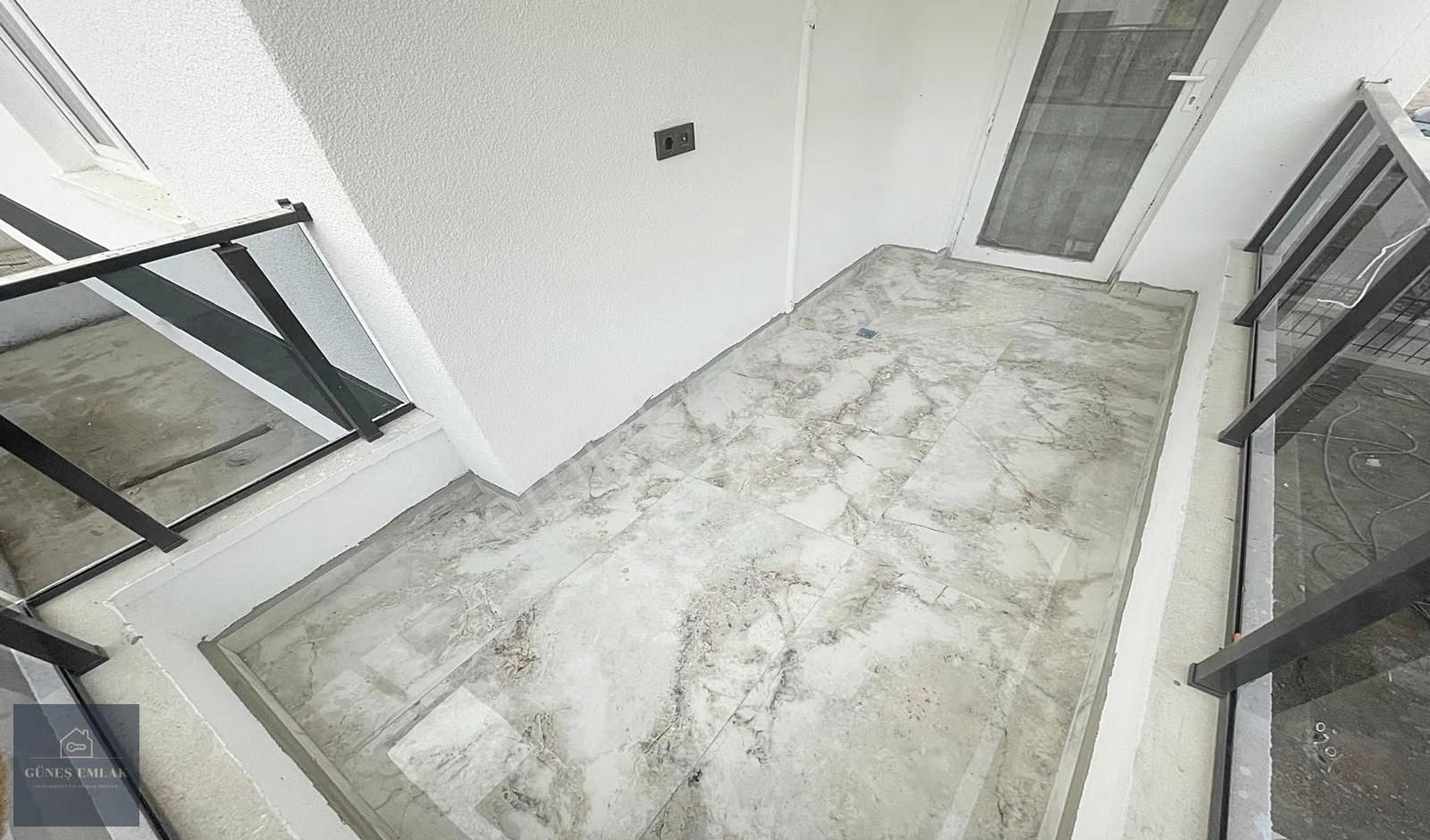 Ayaş-sincan Yolu Üzerinde Oturuma Hazır Kira Getirisi Yüksek 2+1