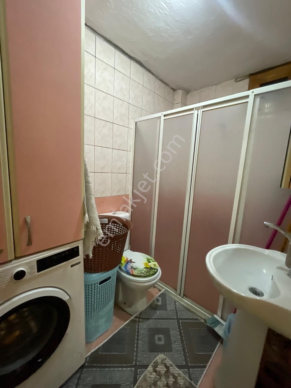 Afyon Üçok Emlaktan Kanlıca Mah Satılık 3+1 Temiz Bakımlı Daire - Görsel 8