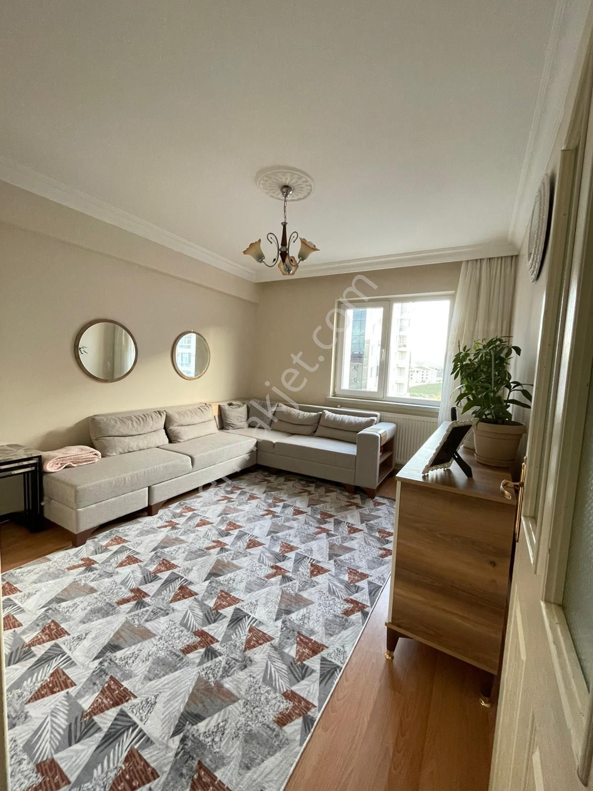 Afyon Üçok Emlaktan Kanlıca Mah Satılık 3+1 Temiz Bakımlı Daire - Görsel 9