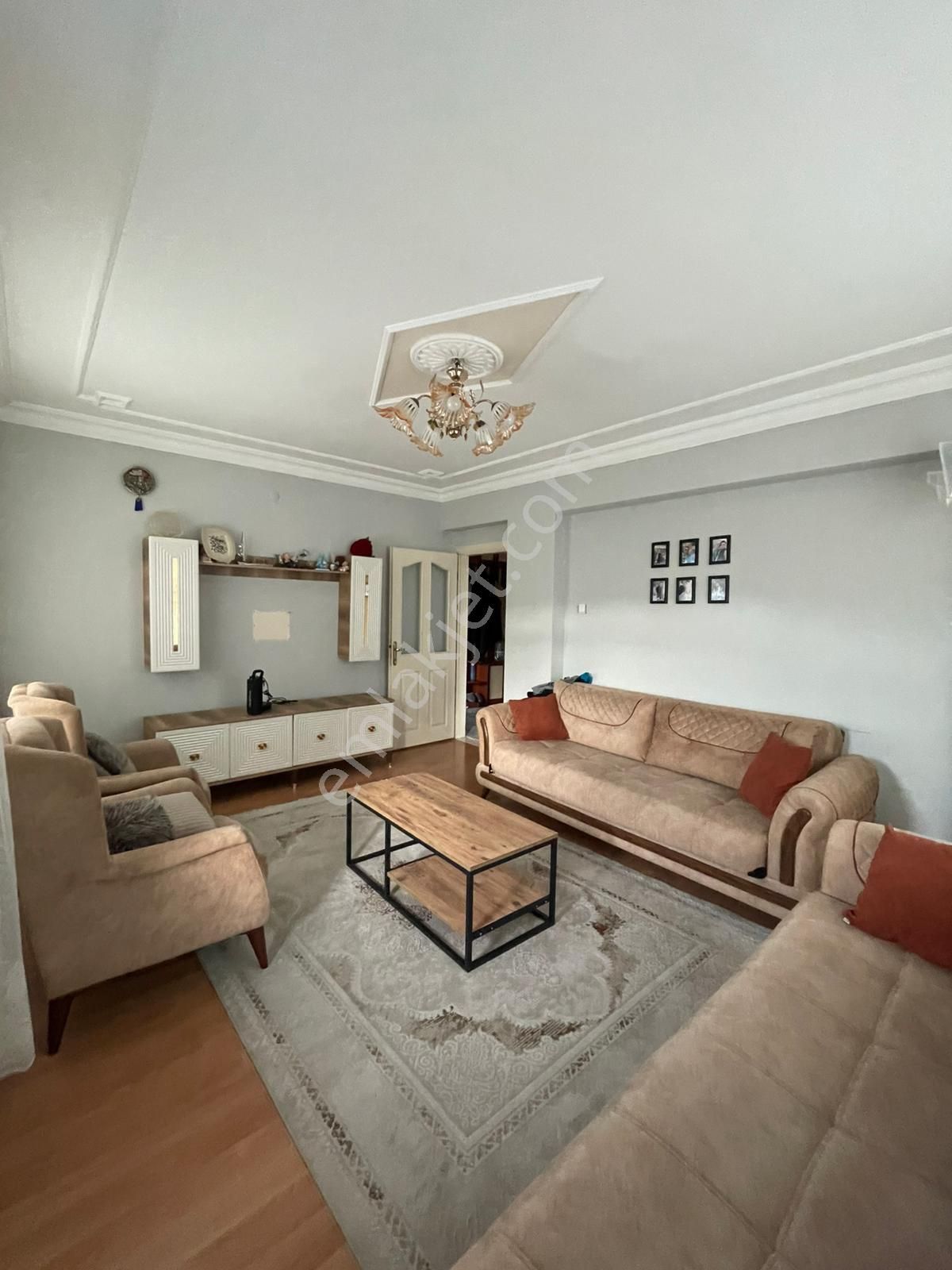 Afyon Üçok Emlaktan Kanlıca Mah Satılık 3+1 Temiz Bakımlı Daire - Görsel 12