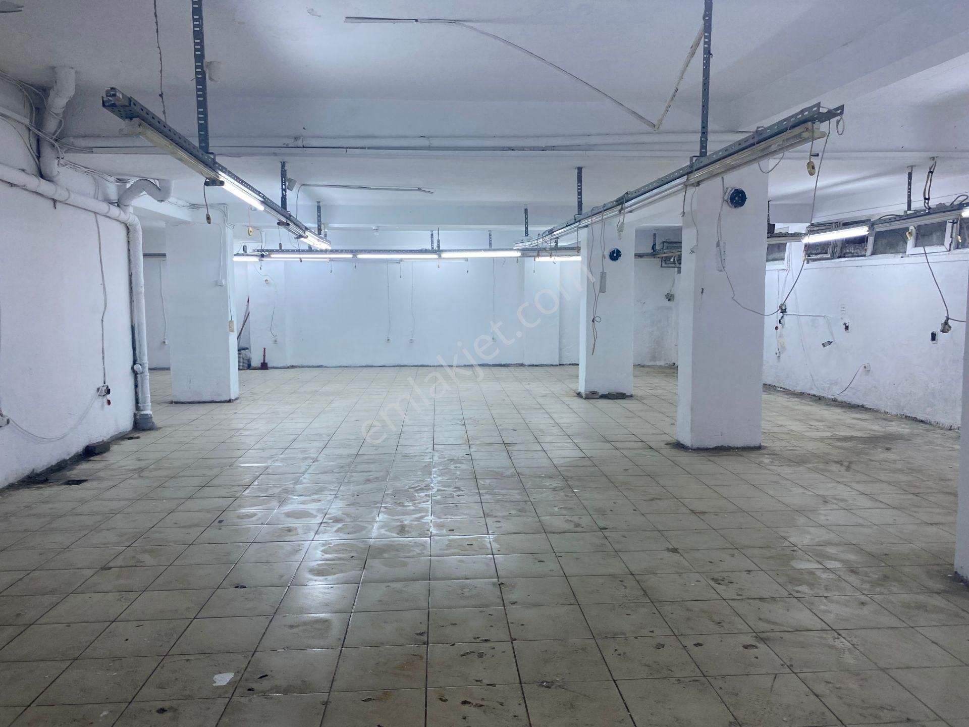 Avrupa Emlak Tan Esenler Davut Paşa Mah 250m² Kiralık Yarım Bodrum Dükkan,konfeksiyon Atölye,imalat