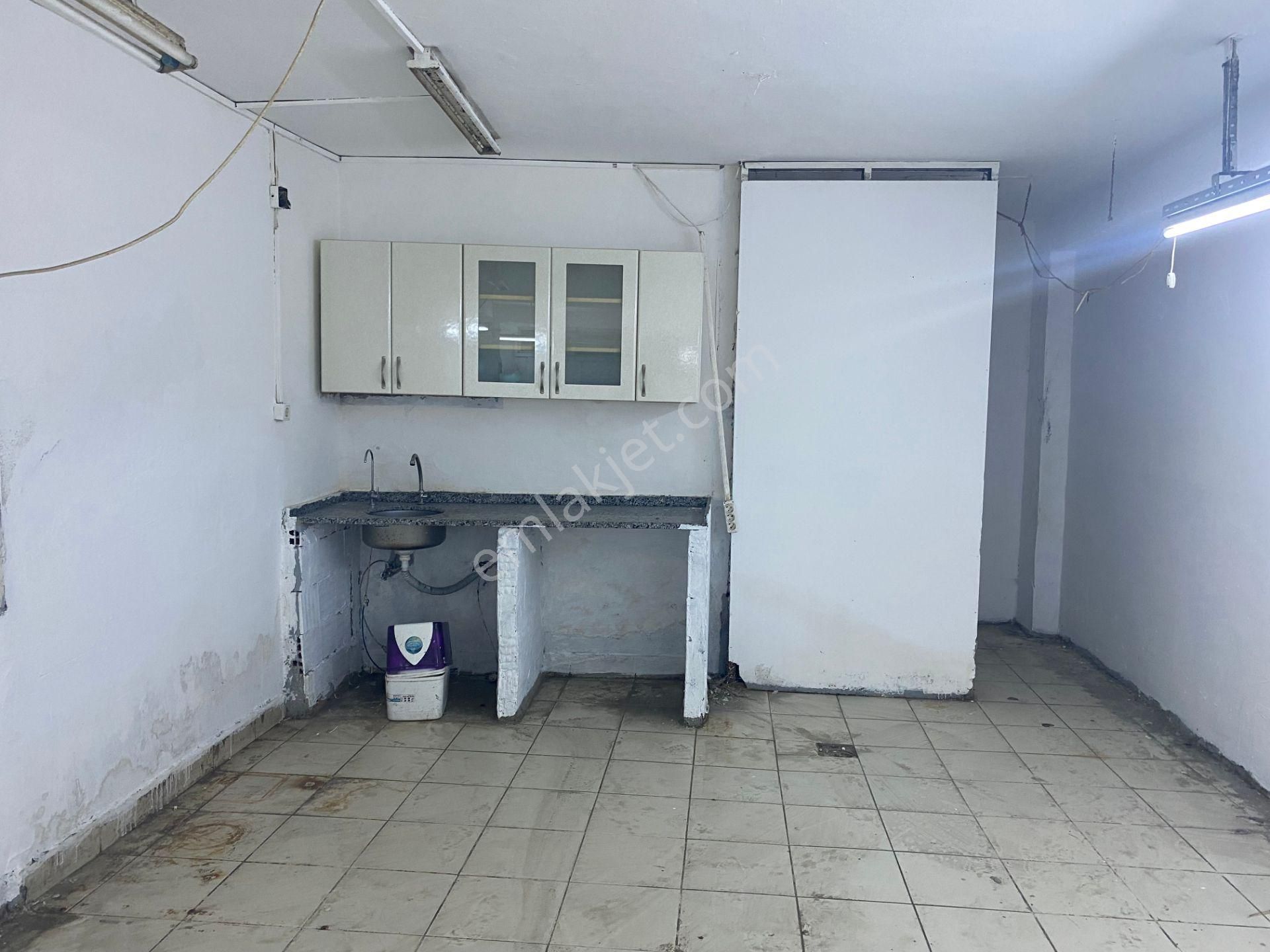 Avrupa Emlak Tan Esenler Davut Paşa Mah 250m² Kiralık Yarım Bodrum Dükkan,konfeksiyon Atölye,imalat - Görsel 5