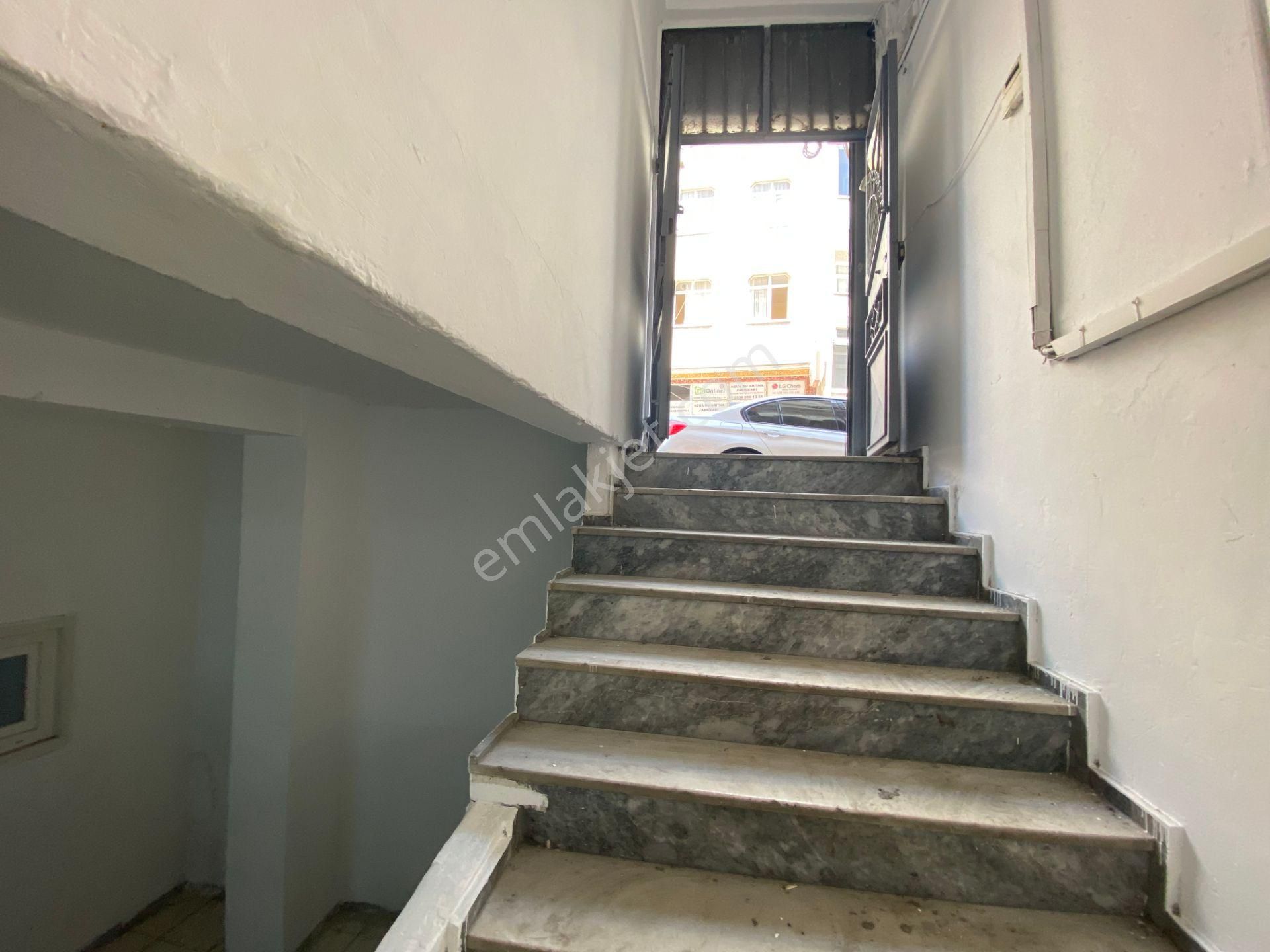 Avrupa Emlak Tan Esenler Davut Paşa Mah 250m² Kiralık Yarım Bodrum Dükkan,konfeksiyon Atölye,imalat - Görsel 8