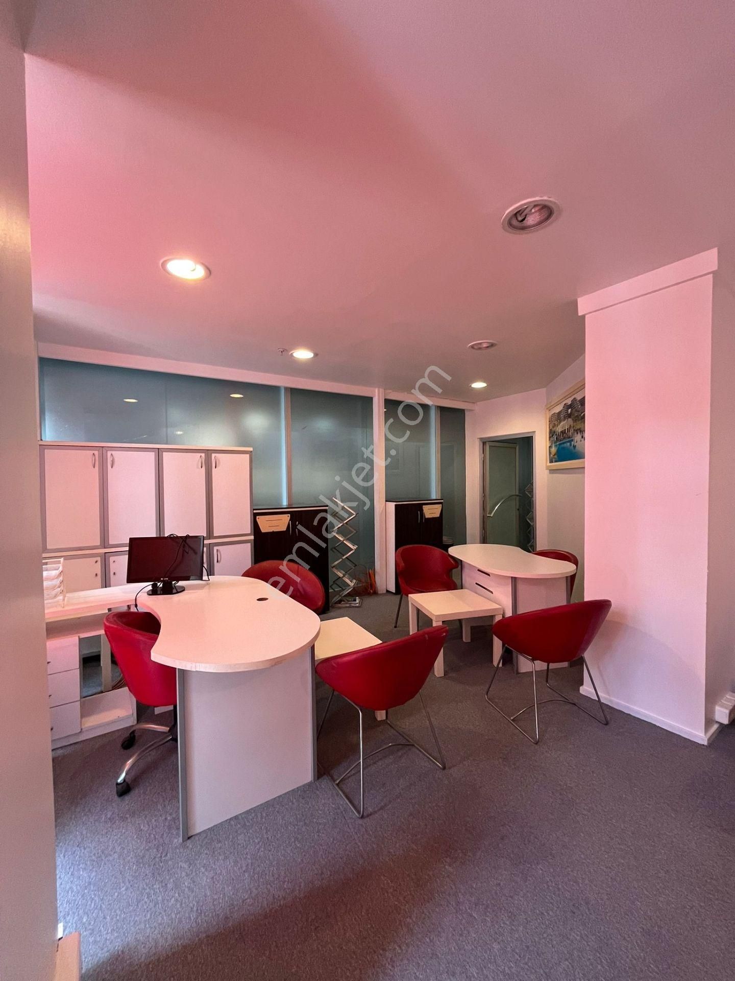 Sarıyer/maslak Merkezde - Prestijli Binada - Ferah Ve Kullanışlı 80m² Ofis! - Görsel 2
