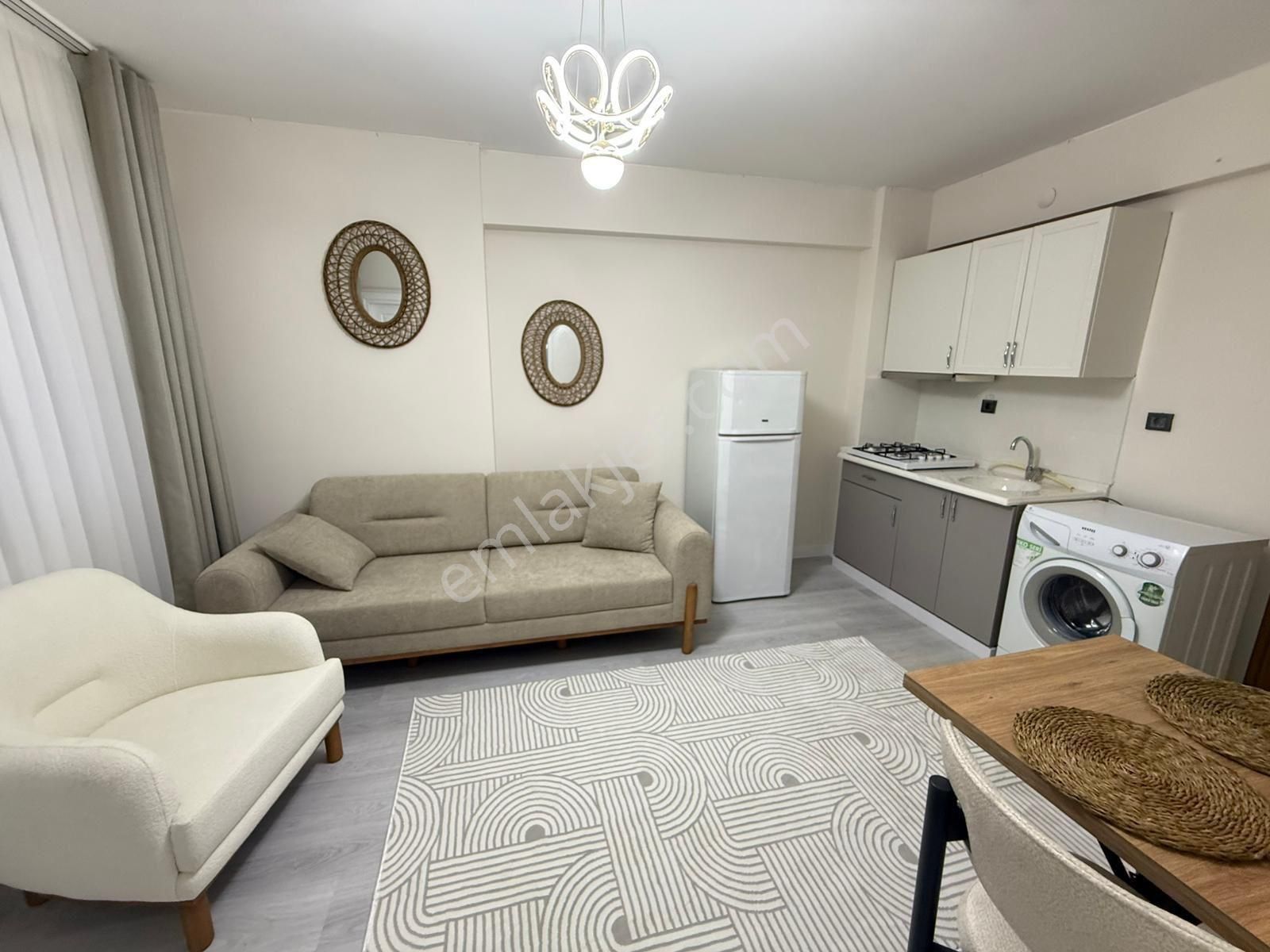 Ender Uysal Gayrimenkulden Asmalıevlerde Sıfır Eşyalı Geniş Balkonlu Satılık 1+1 Apart...