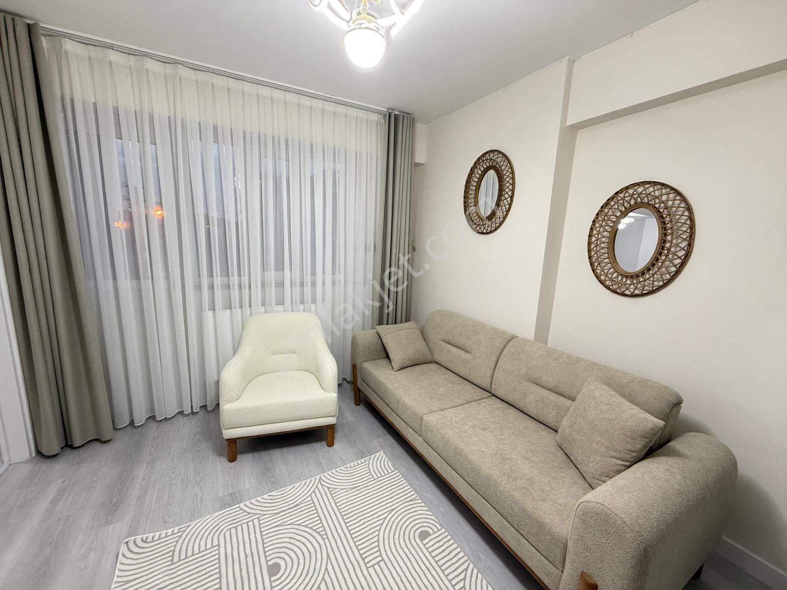Ender Uysal Gayrimenkulden Asmalıevlerde Sıfır Eşyalı Geniş Balkonlu Satılık 1+1 Apart... - Görsel 5