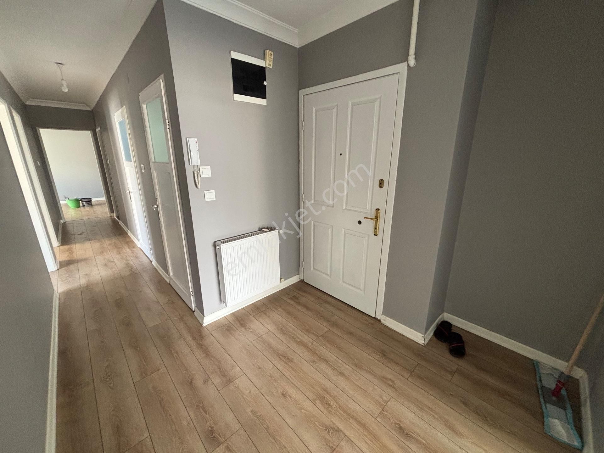 Locate'den Tepekule Mh. Site İçinde Tadilatlı Kiralık 3+1 Daire - Görsel 24