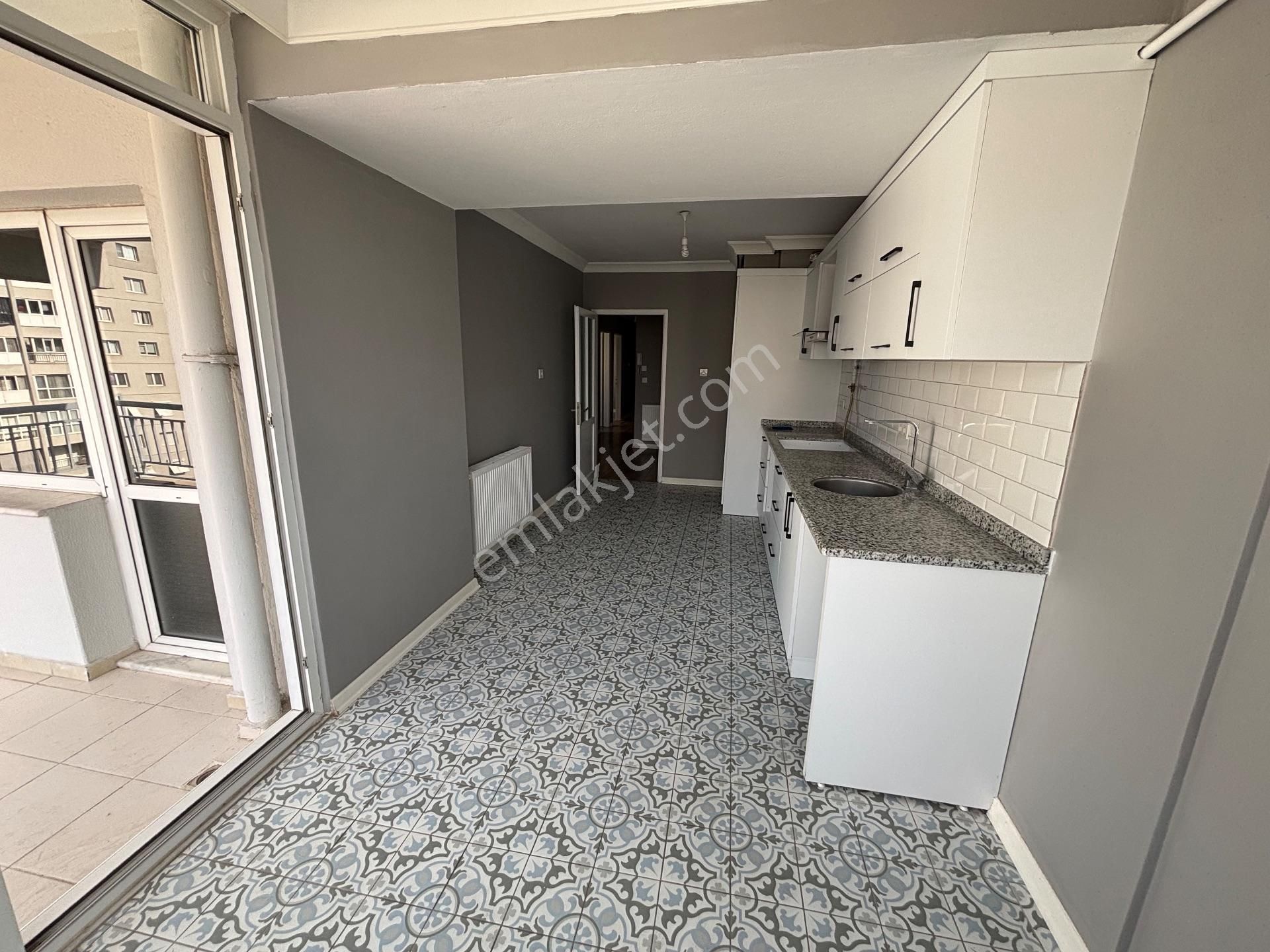 Locate'den Tepekule Mh. Site İçinde Tadilatlı Kiralık 3+1 Daire - Görsel 16