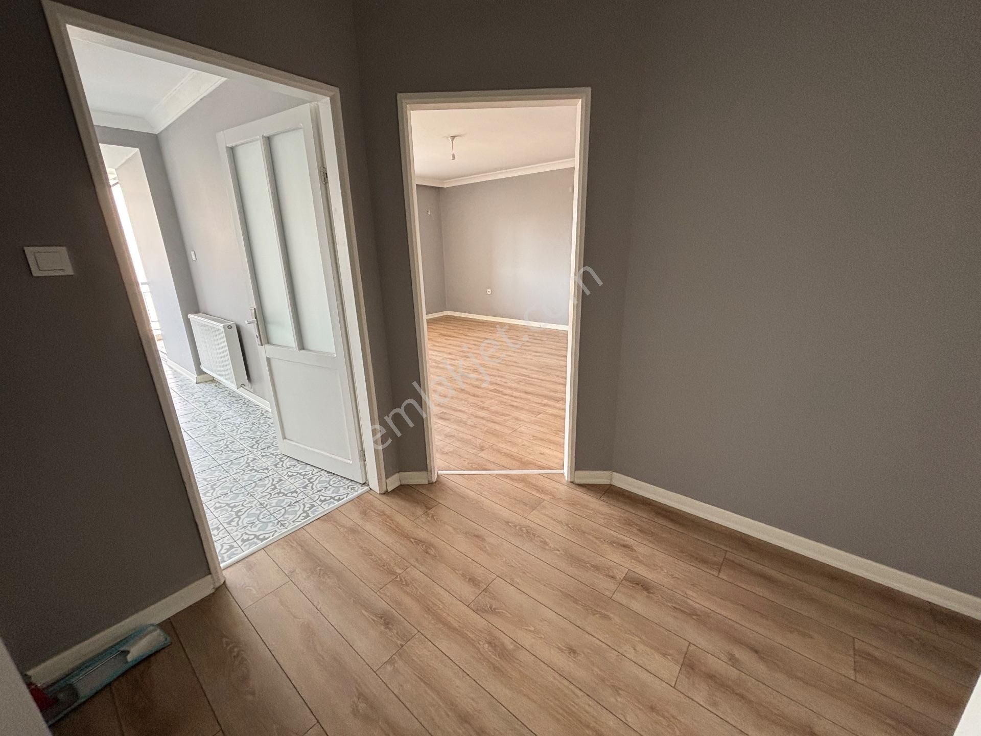 Locate'den Tepekule Mh. Site İçinde Tadilatlı Kiralık 3+1 Daire - Görsel 14