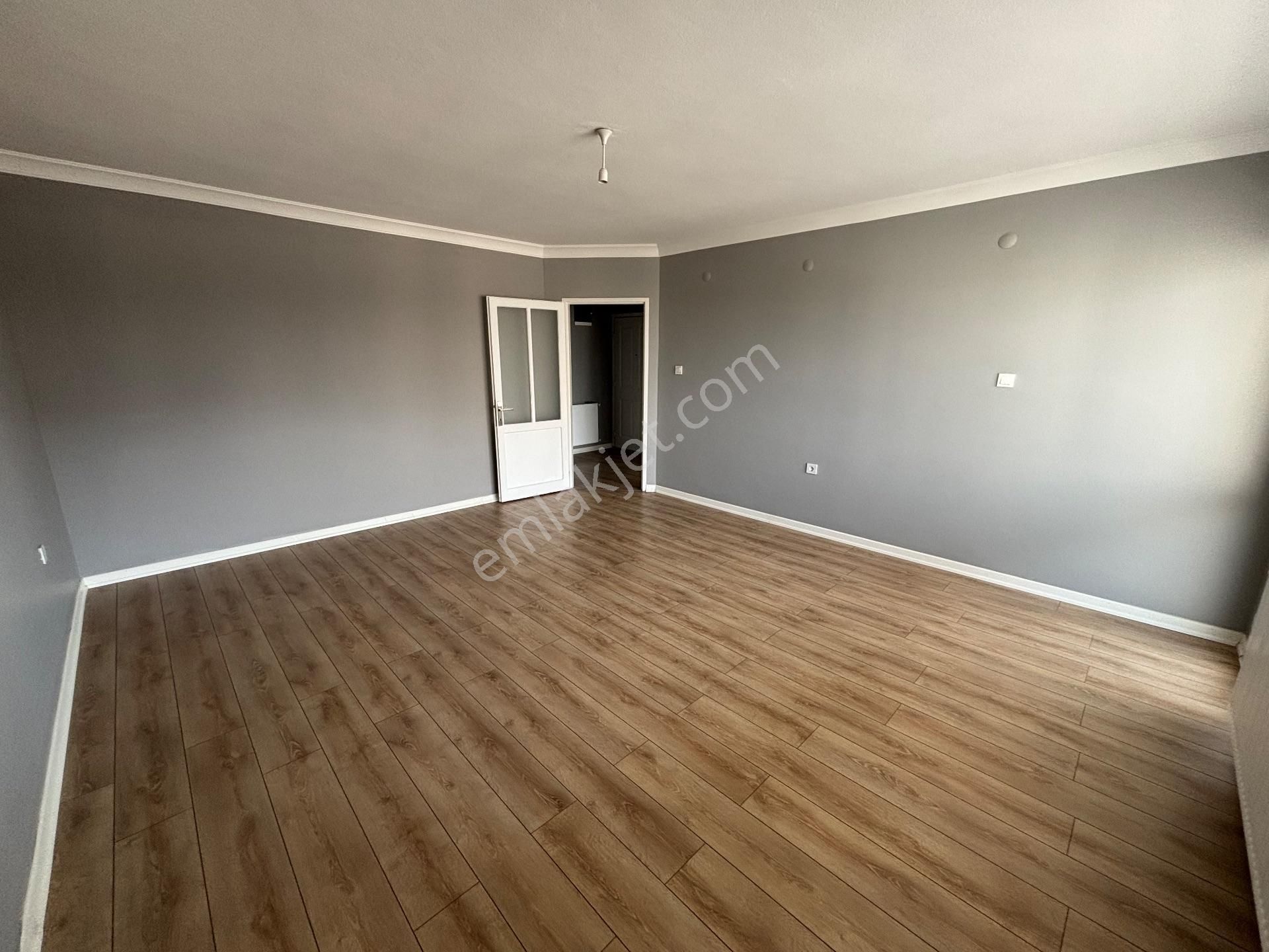 Locate'den Tepekule Mh. Site İçinde Tadilatlı Kiralık 3+1 Daire - Görsel 23