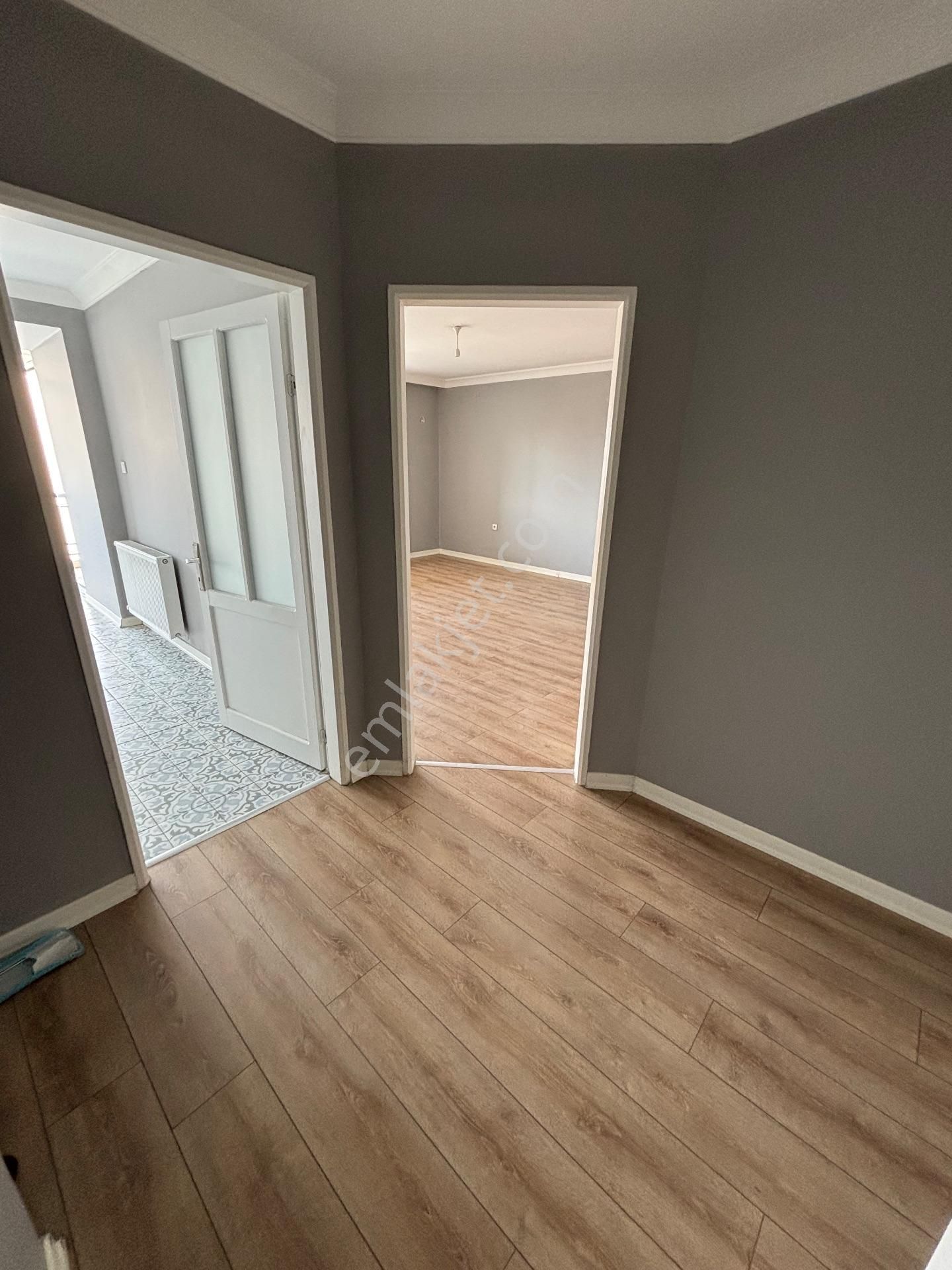 Locate'den Tepekule Mh. Site İçinde Tadilatlı Kiralık 3+1 Daire - Görsel 13