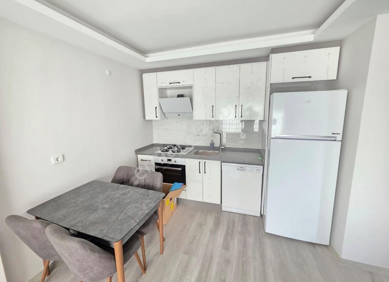 Ful Havuz Ve Dağ Manzaralı / İskan Var / Sitede 1+1 - Görsel 7