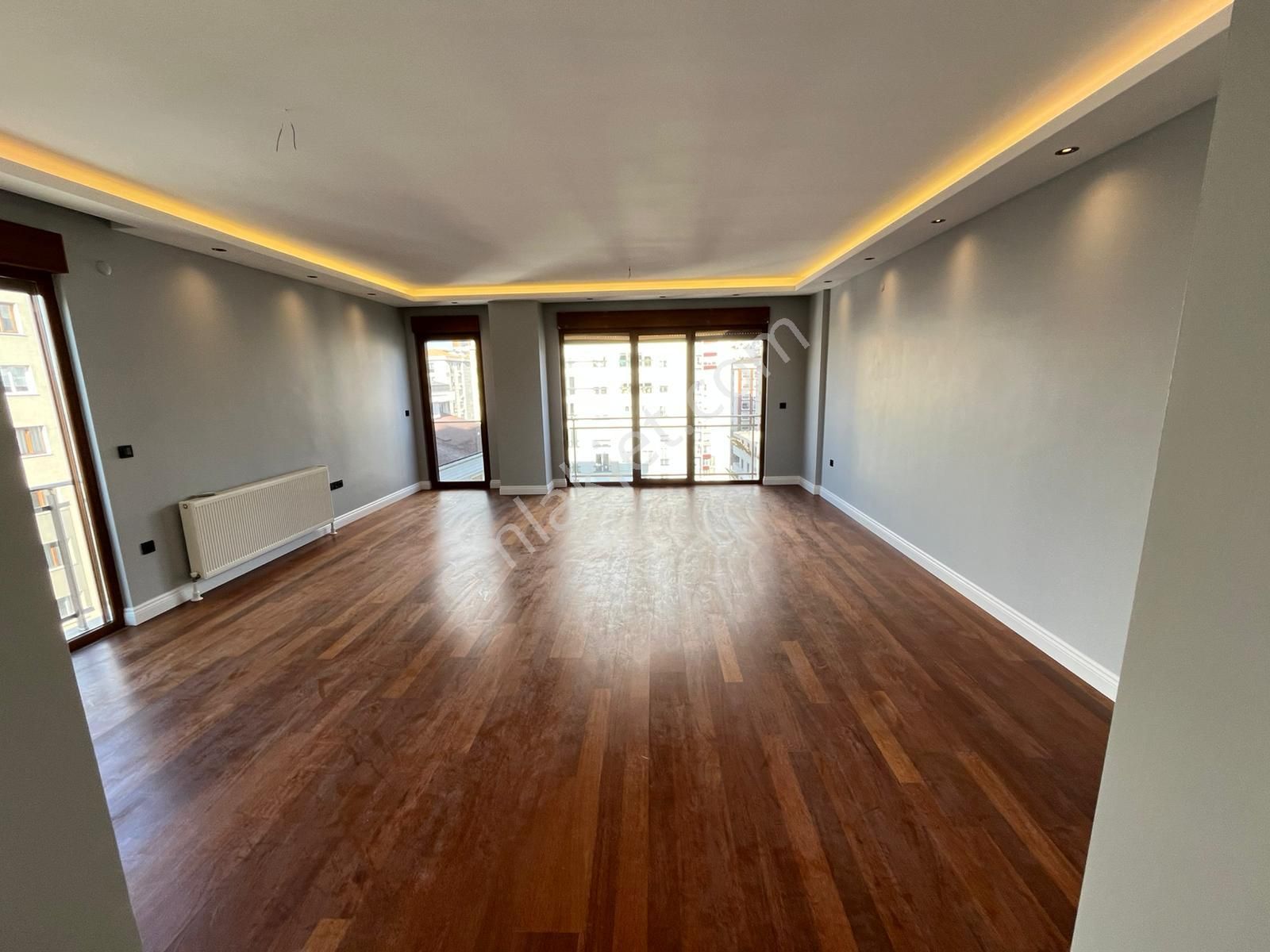 Erenköy'de Bağdat Caddesine Yakın Geniş Mutfaklı 130m² Net 3+1 Boş - Görsel 18