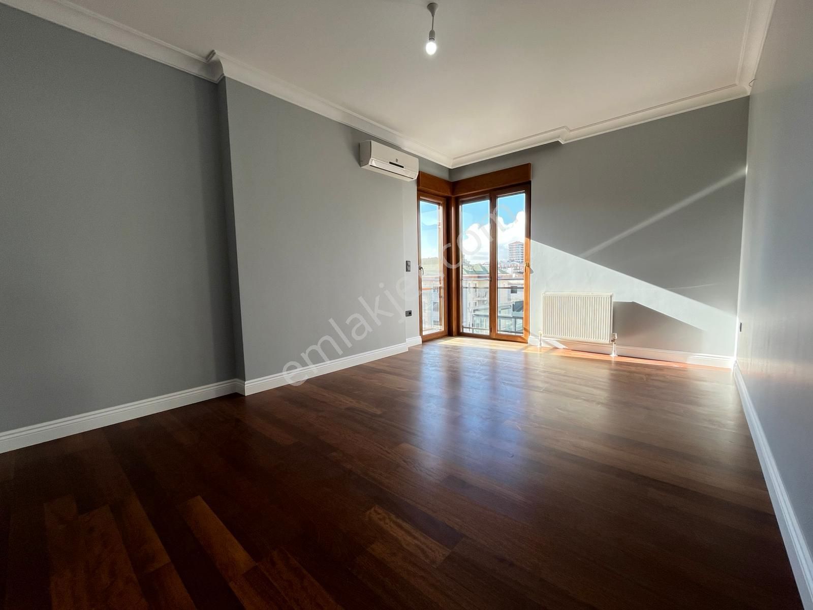 Erenköy'de Bağdat Caddesine Yakın Geniş Mutfaklı 130m² Net 3+1 Boş - Görsel 27