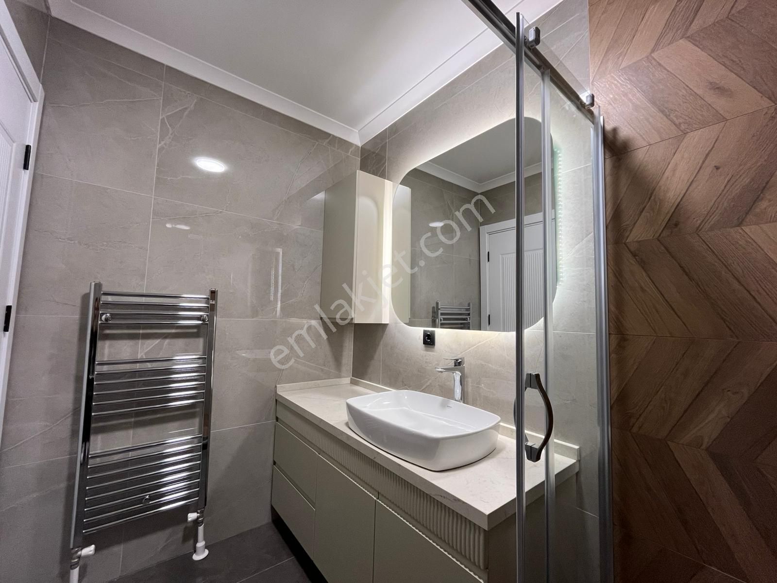 Erenköy'de Bağdat Caddesine Yakın Geniş Mutfaklı 130m² Net 3+1 Boş - Görsel 28