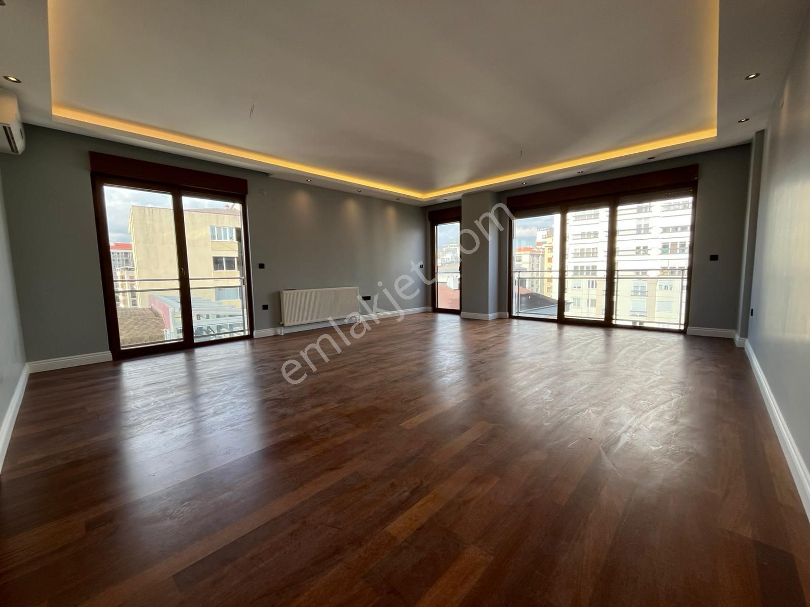 Erenköy'de Bağdat Caddesine Yakın Geniş Mutfaklı 130m² Net 3+1 Boş - Görsel 20