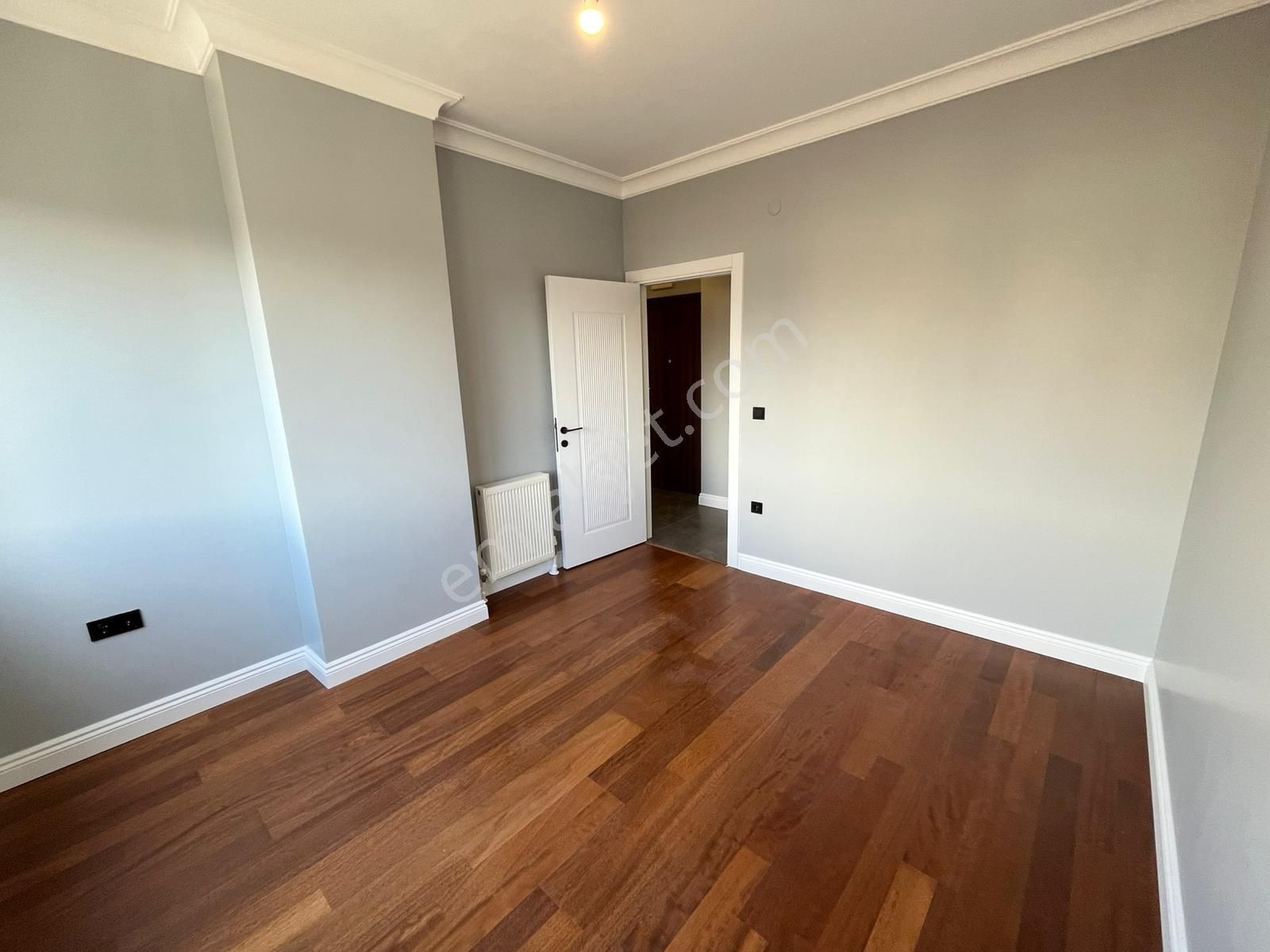 Erenköy'de Bağdat Caddesine Yakın Geniş Mutfaklı 130m² Net 3+1 Boş - Görsel 29