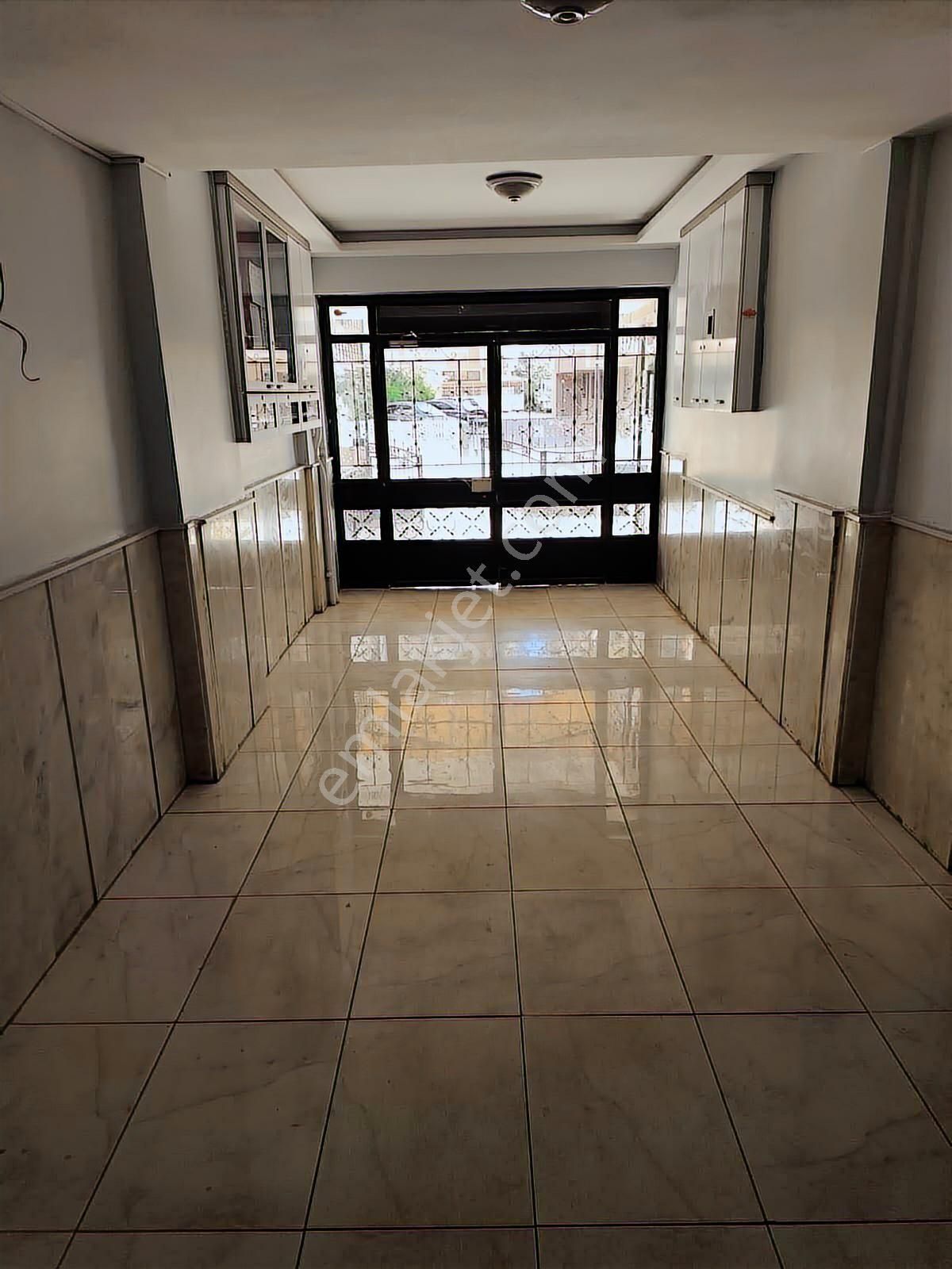 İl Jandarma Karşısında Arakat Asansörlü 2+1 Satılık Daire - Görsel 7