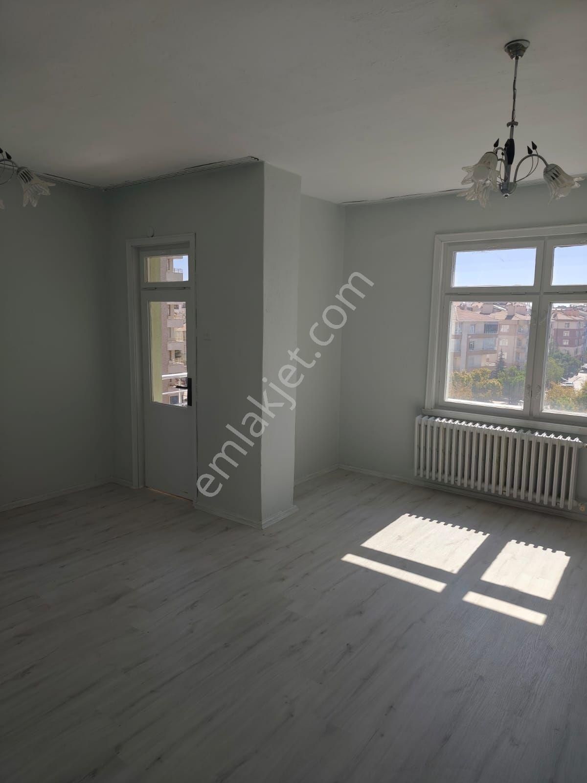 İl Jandarma Karşısında Arakat Asansörlü 2+1 Satılık Daire - Görsel 9