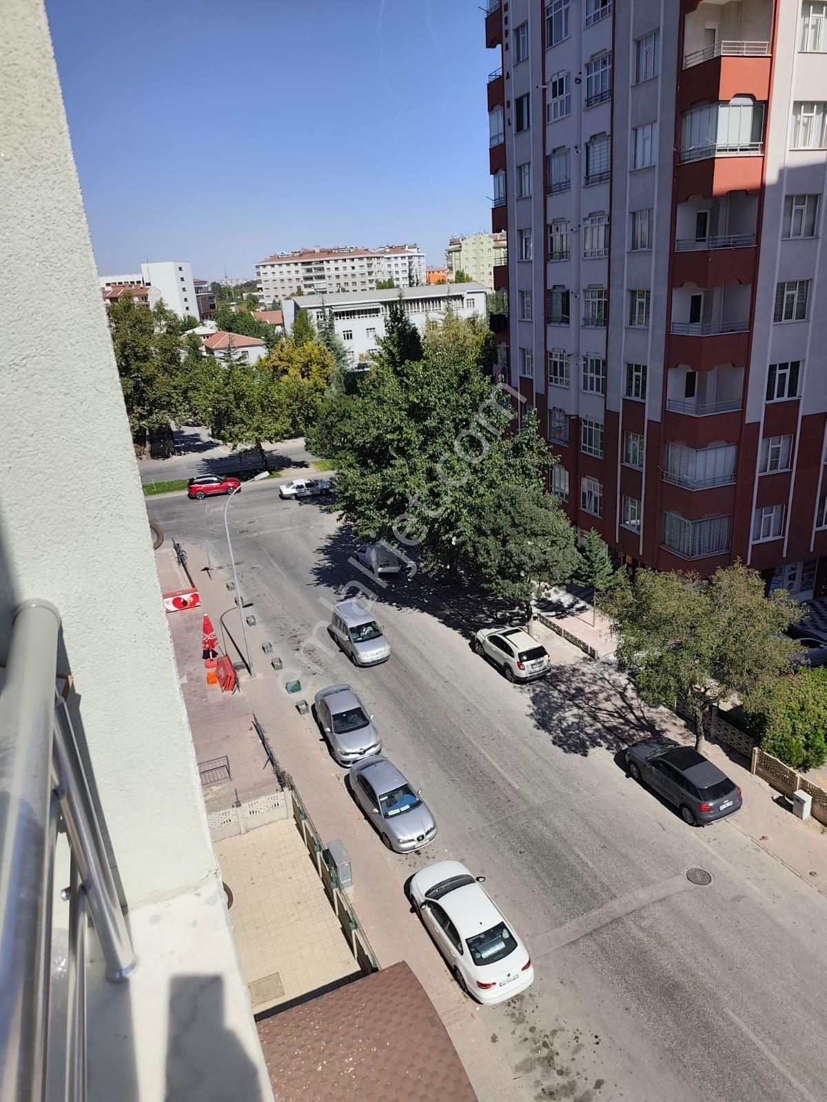 İl Jandarma Karşısında Arakat Asansörlü 2+1 Satılık Daire - Görsel 14