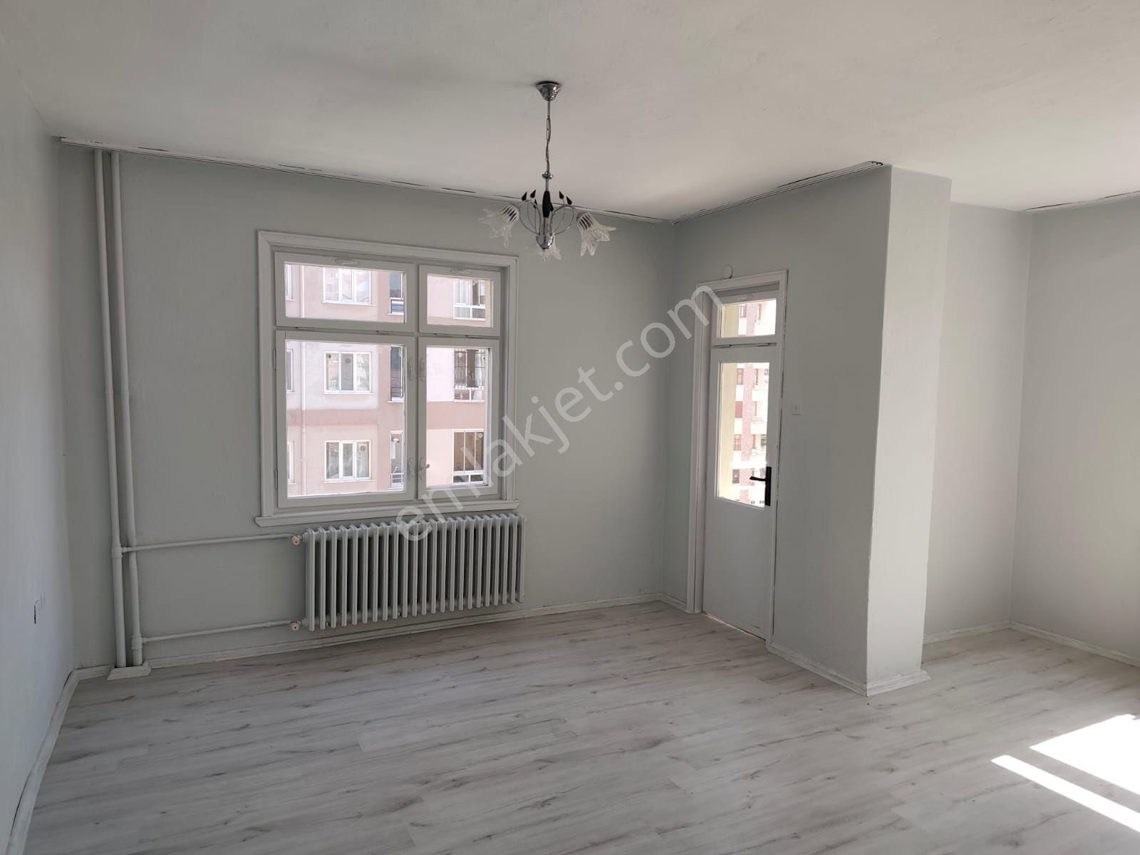 İl Jandarma Karşısında Arakat Asansörlü 2+1 Satılık Daire - Görsel 15