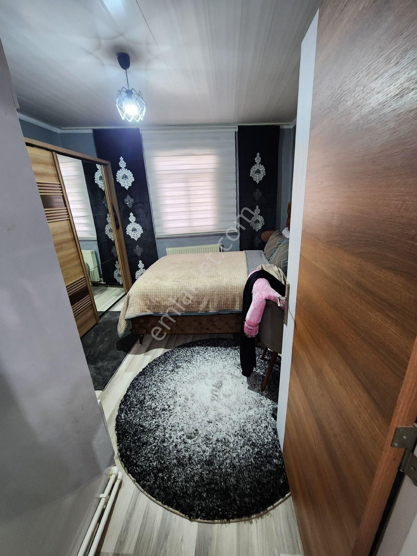 Akinitadan Çarşı Merkezde Tadilatlı Müstakil Ev - Görsel 20