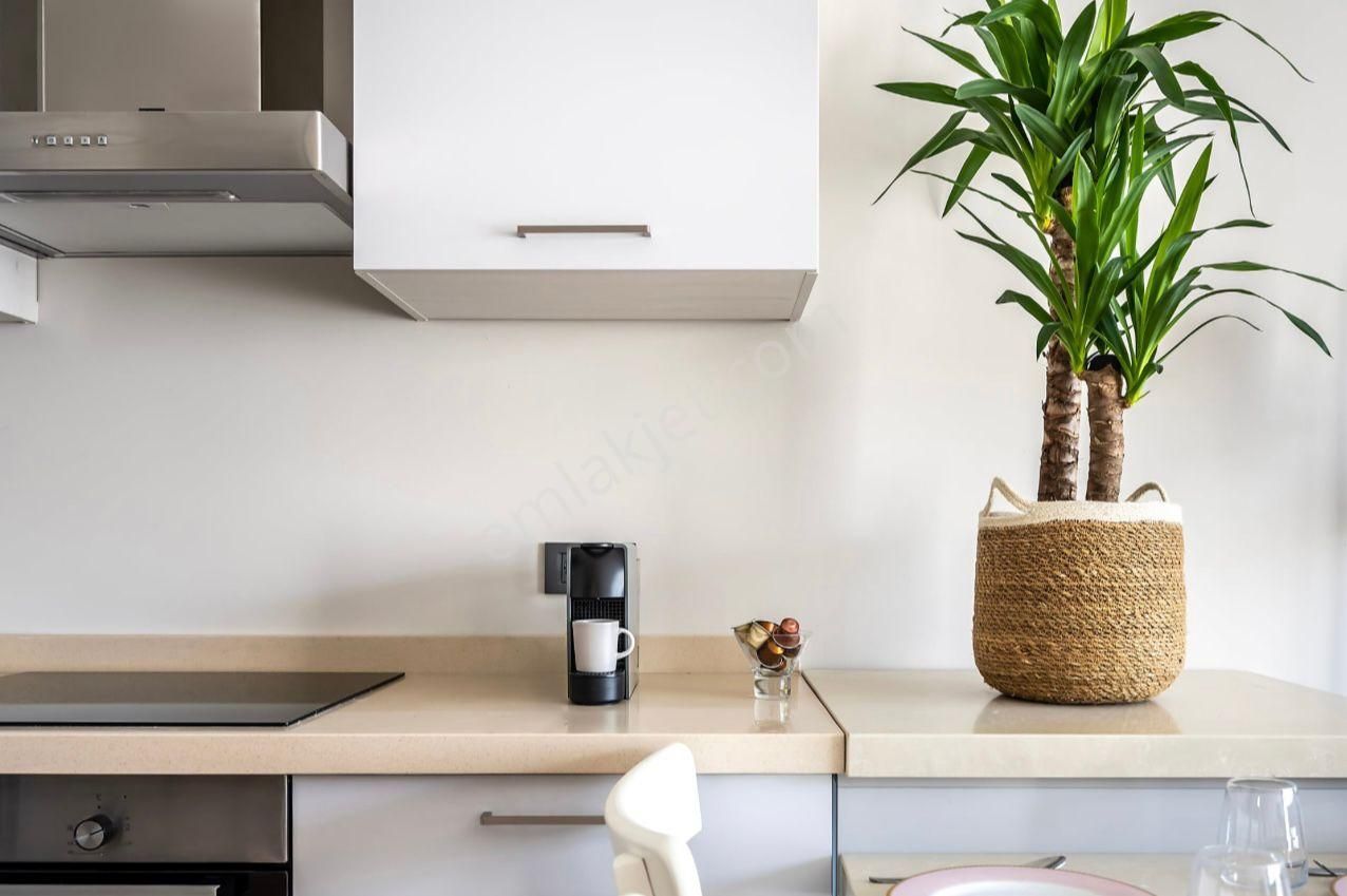 Bitez'de Site İçi, Eşyalı Satılık Daire - Görsel 14