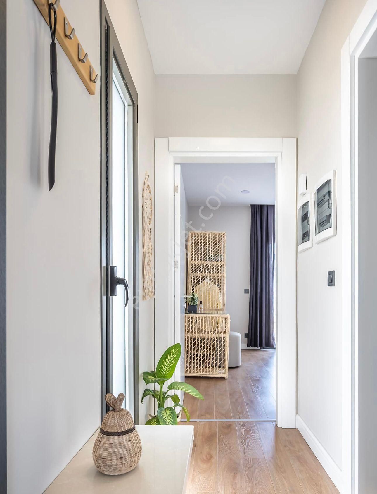 Bitez'de Site İçi, Eşyalı Satılık Daire - Görsel 28