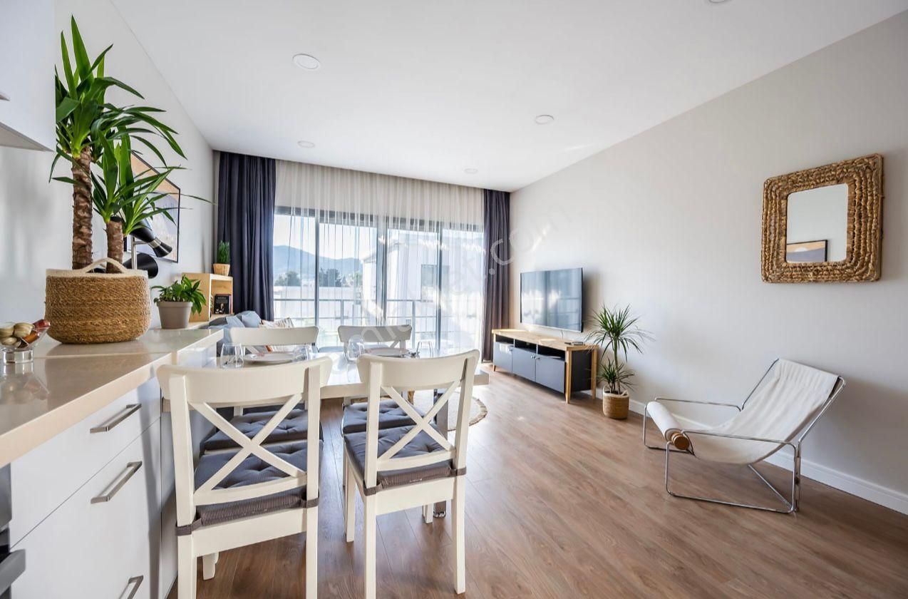 Bitez'de Site İçi, Eşyalı Satılık Daire - Görsel 10