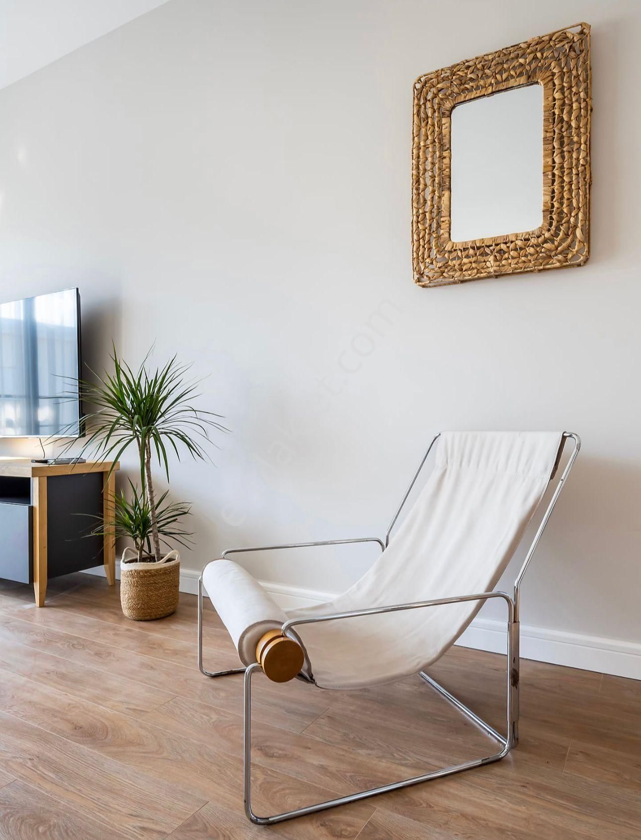 Bitez'de Site İçi, Eşyalı Satılık Daire - Görsel 21