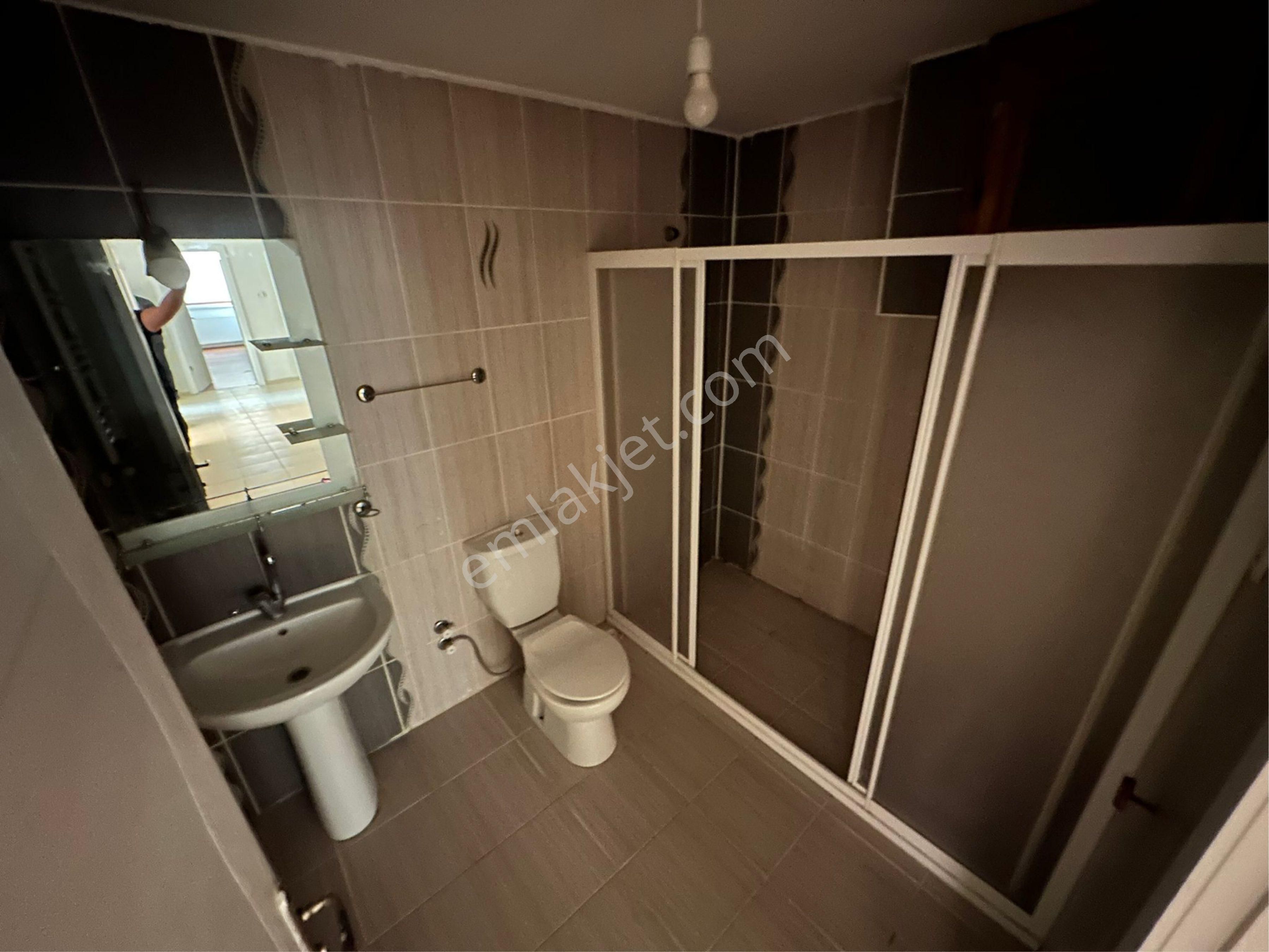 Tekin Emlaktan Emsalsiz Bağcı Caddesi Yanı Ebeveyn Banyolu Çift Tapulu Yatırımlık Fırsat Dairesi !! - Görsel 9