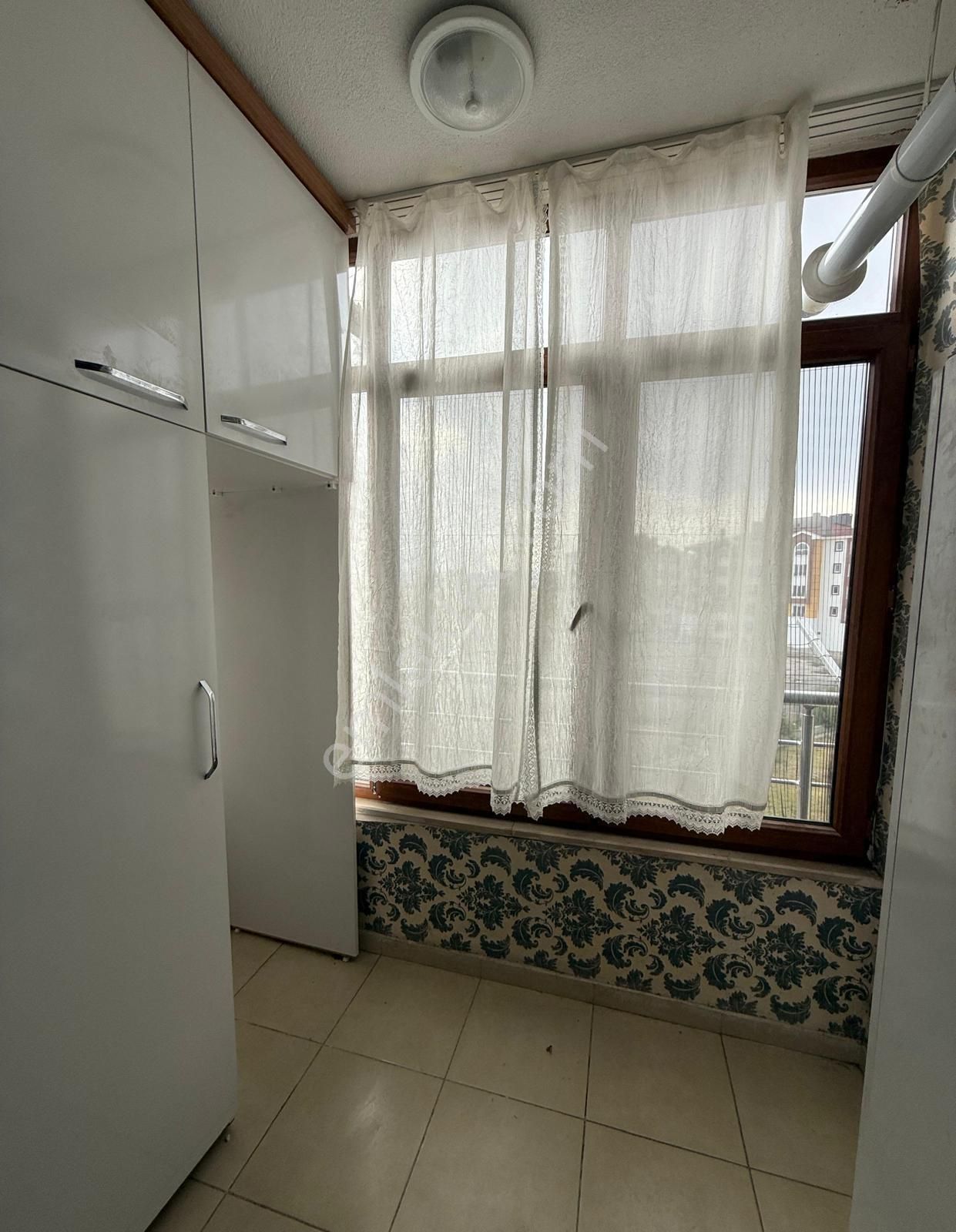 Şeker Toki Konutlarında Satılık Ara Kat Full Yapılı Fırsat Daire - Görsel 12