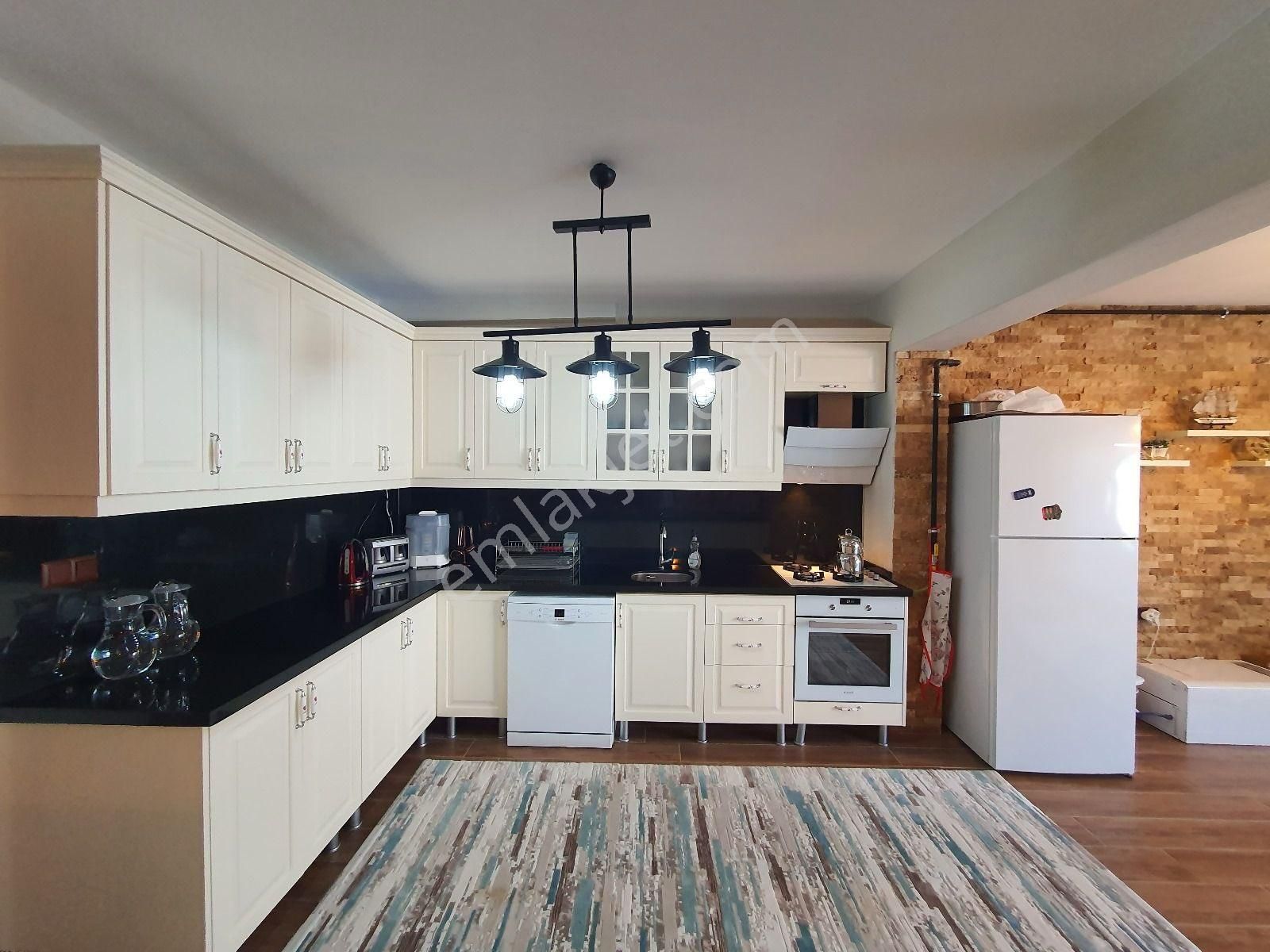 Balıkesir Burhaniye Pelitköy Sahilde Havuzlu Sitede Satılıkvilla - Görsel 15