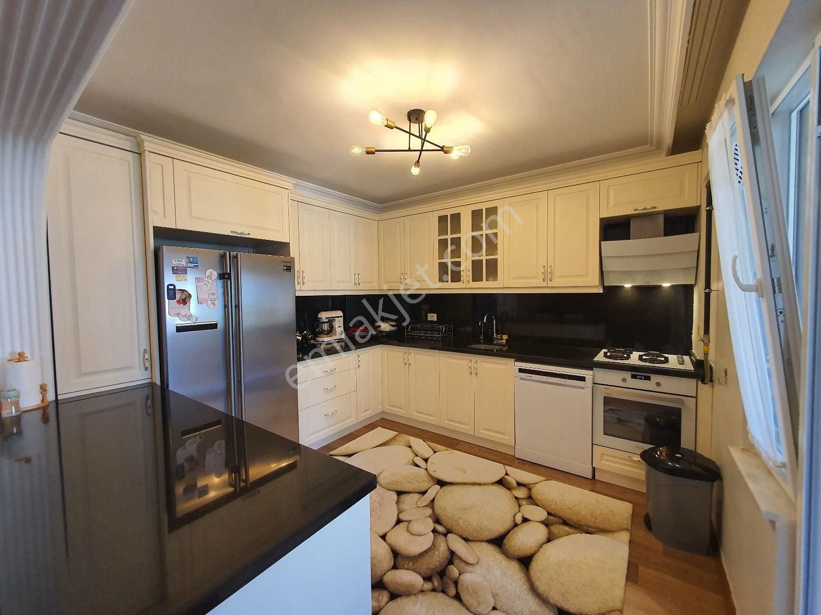 Balıkesir Burhaniye Pelitköy Sahilde Havuzlu Sitede Satılıkvilla - Görsel 9