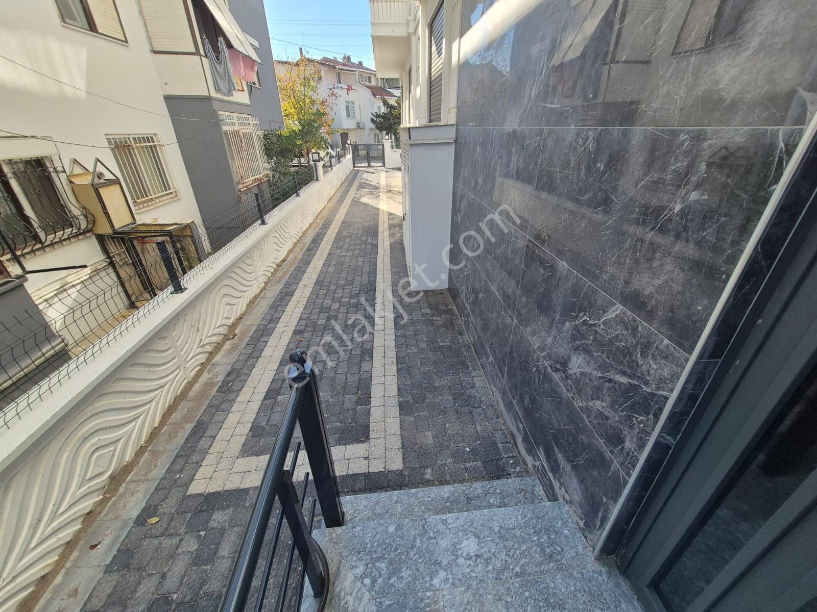 Poyraz Gayrimenkul'den Deniz'e Çok Yakın Satılık Sıfır Arakat Öncephe 2+1 Daire - Görsel 32