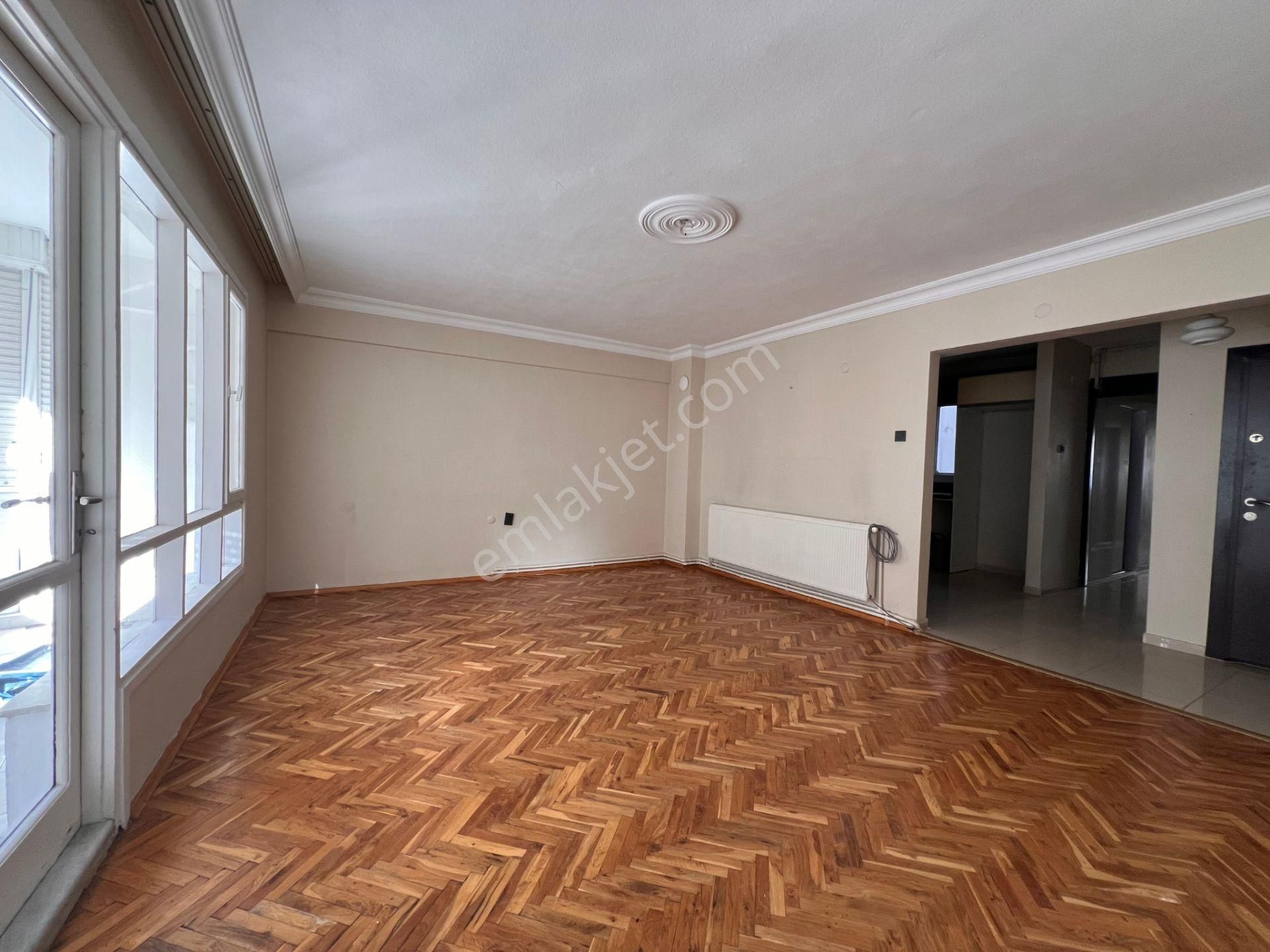 Karşıyaka Alaybey İzban Yakını Kiralık 3+1 Daire - Görsel 5