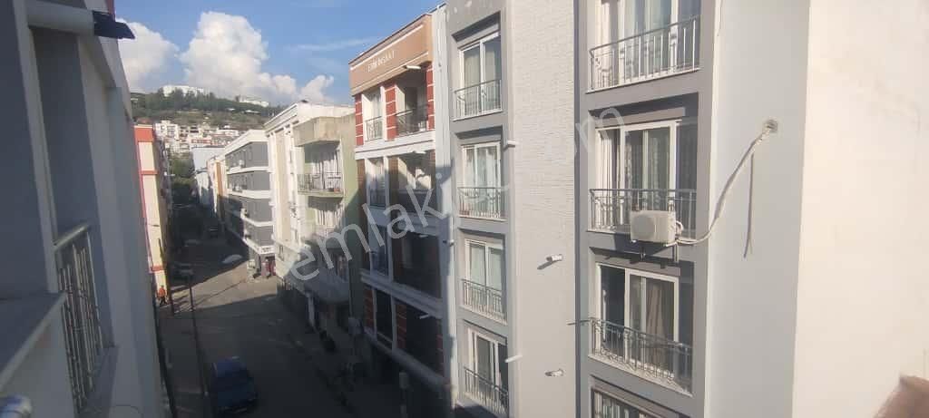 Aydın Efeler De Satılık 1+1