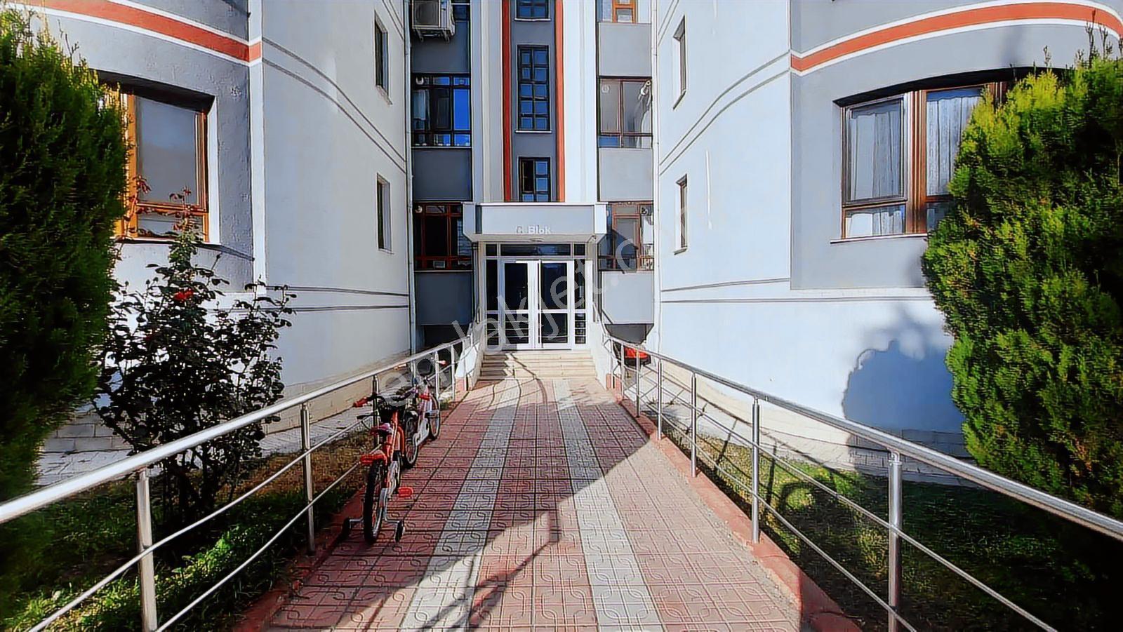 ''eryaman Efor''dan Asansörlü,kombili,arakat 3+1 Kiralık Daire.. - Görsel 7