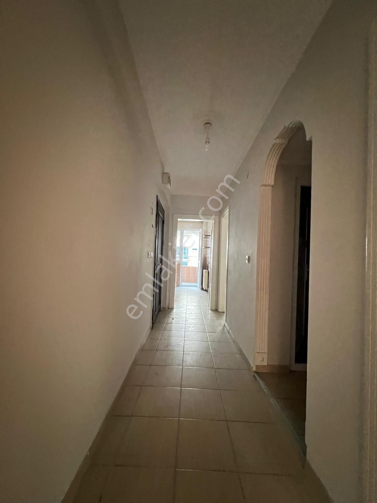 Çınar Mahallesinde 2+1 95m2 Balkonlu Kiralık Arakat ! - Görsel 5