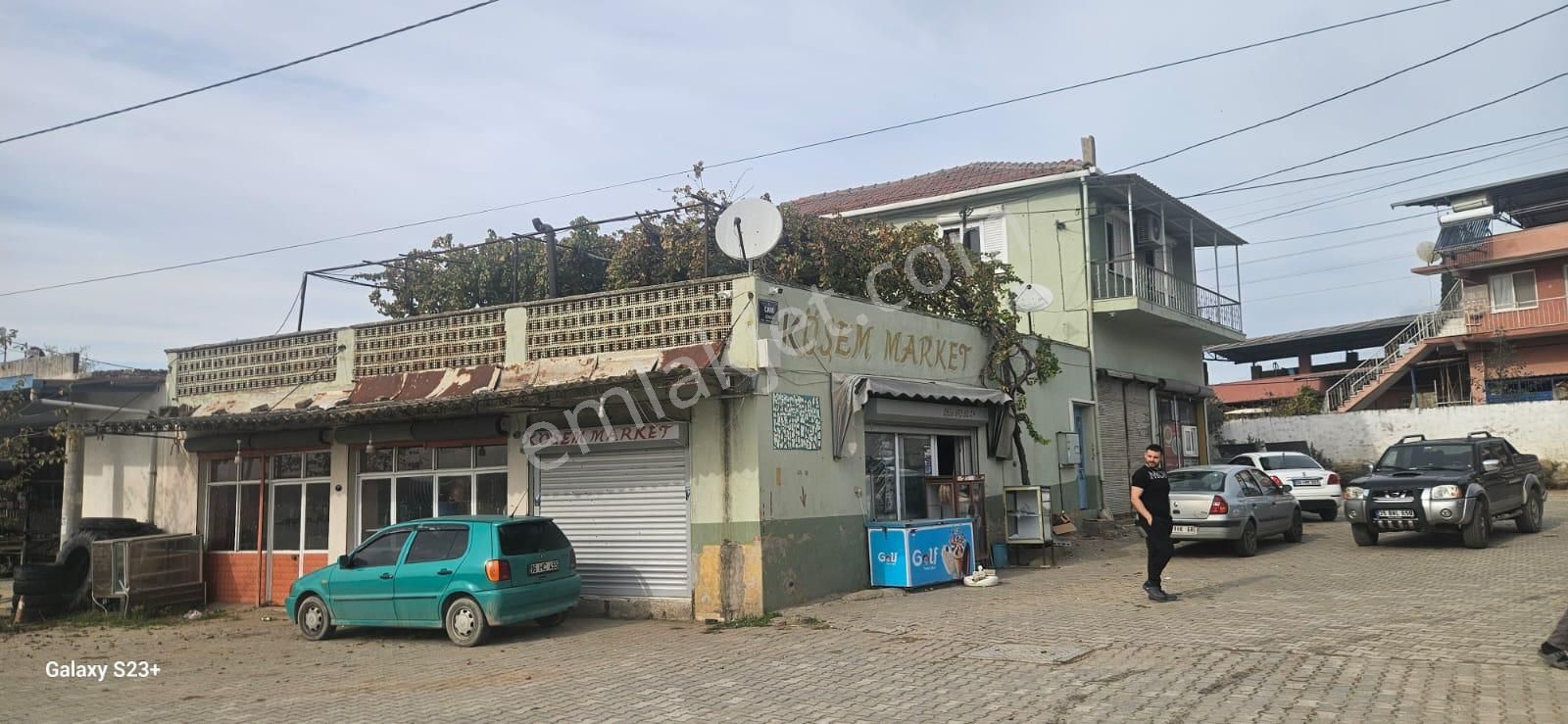 Tire–torbalı Yoluna Cephe 251m² 4+1 Ev + 4 Dükkan + Depo + Garaj - Görsel 13