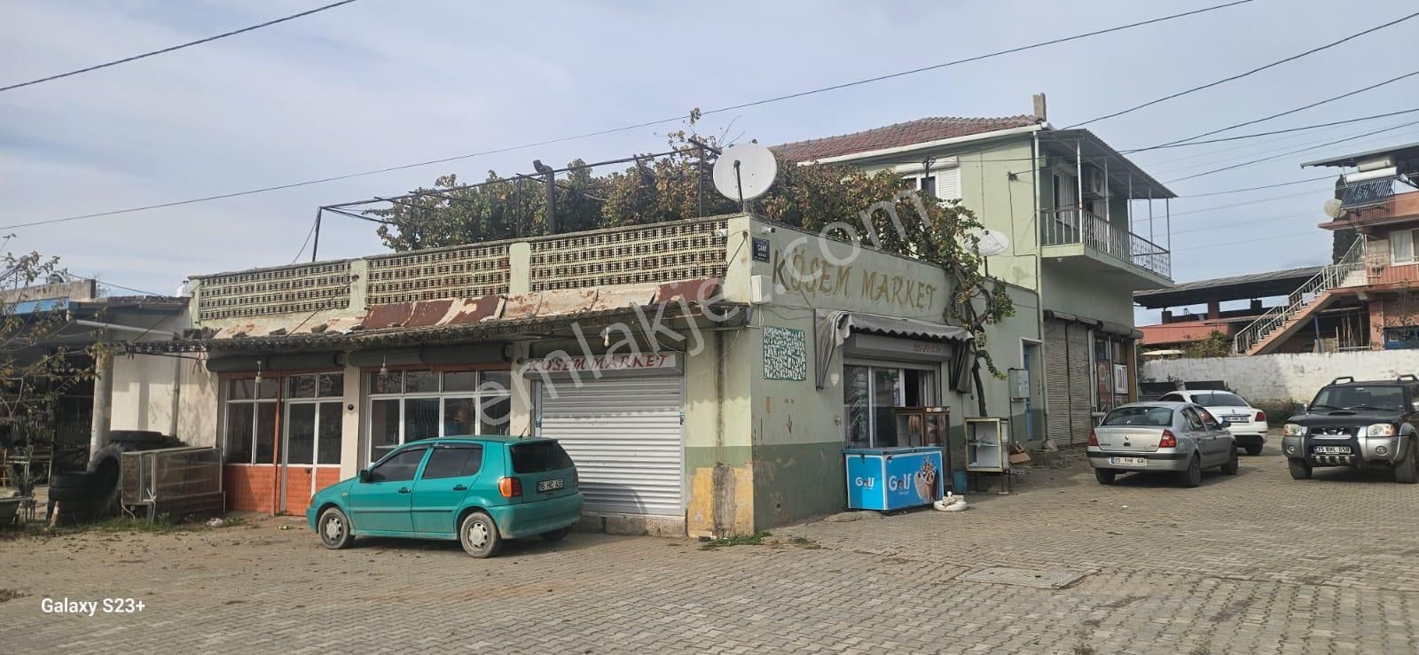 Tire–torbalı Yoluna Cephe 251m² 4+1 Ev + 4 Dükkan + Depo + Garaj - Görsel 14