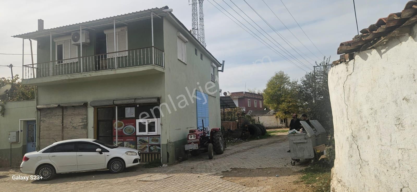 Tire–torbalı Yoluna Cephe 251m² 4+1 Ev + 4 Dükkan + Depo + Garaj - Görsel 5