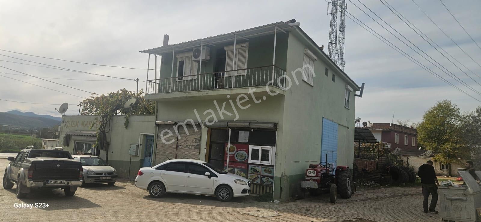 Tire–torbalı Yoluna Cephe 251m² 4+1 Ev + 4 Dükkan + Depo + Garaj - Görsel 7