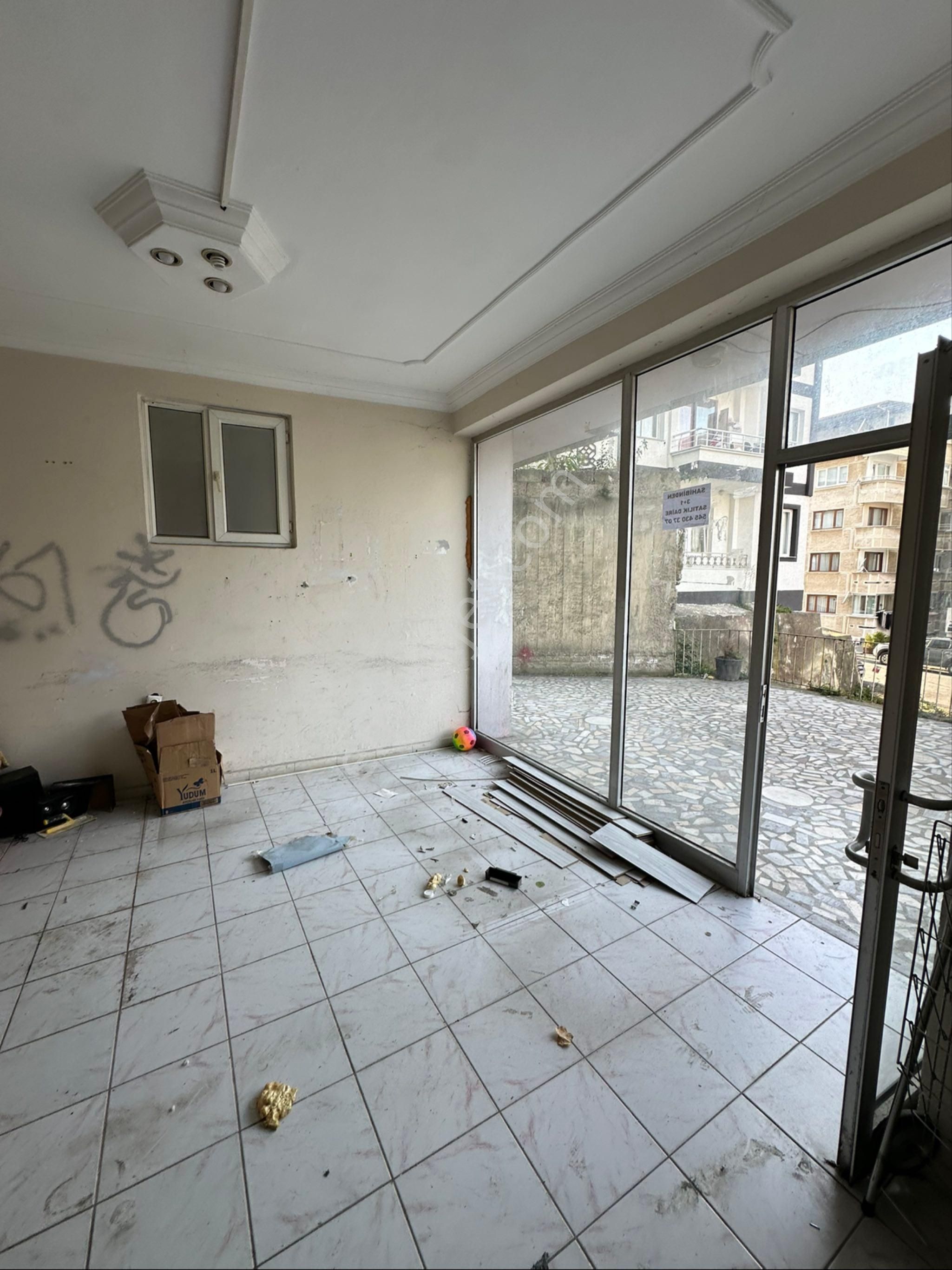 Kiralik Depo Dükkan Olmaz İçeri Bir Kaç Magzemede Atilip Kalinabilir - Görsel 15