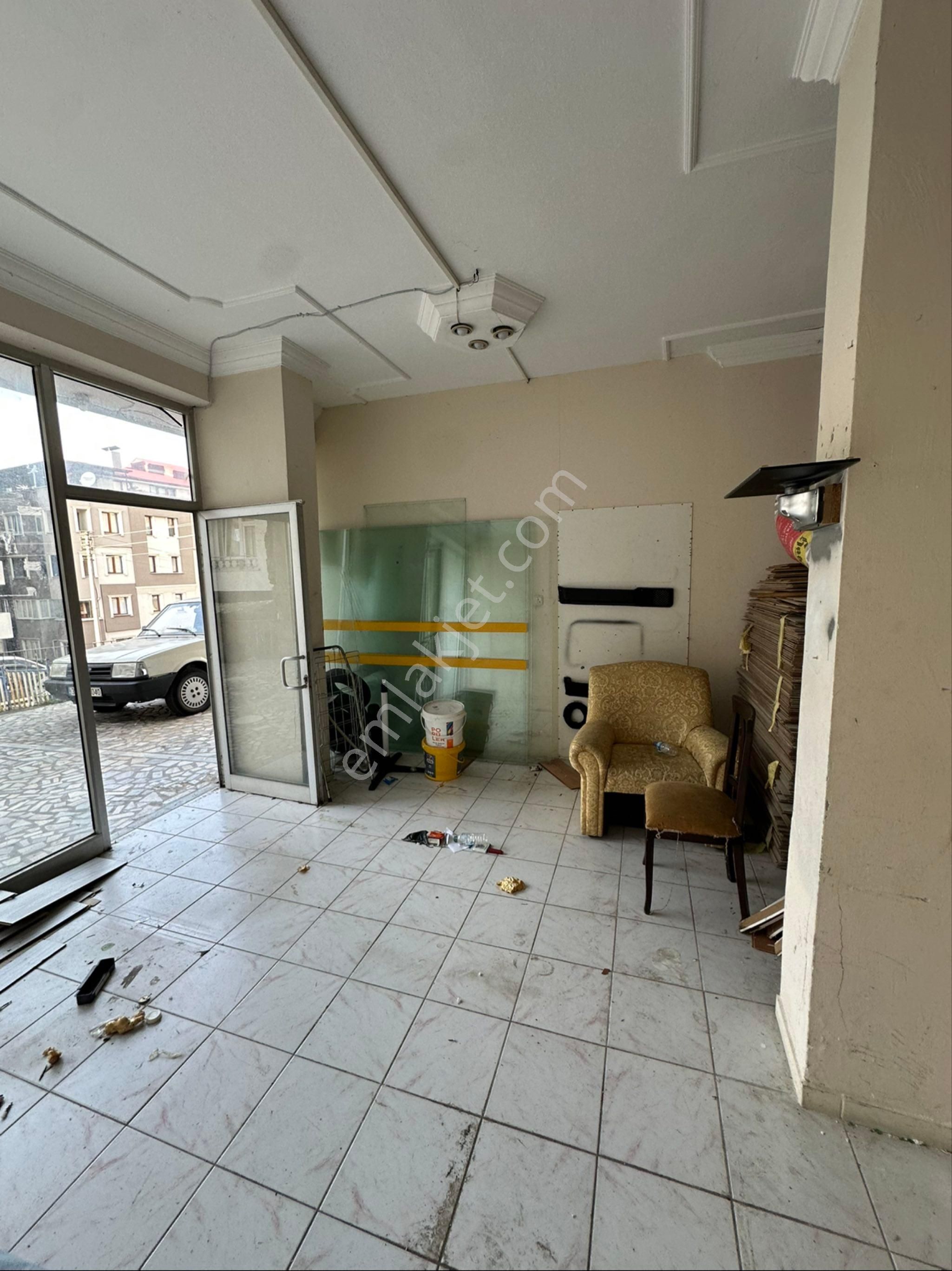 Kiralik Depo Dükkan Olmaz İçeri Bir Kaç Magzemede Atilip Kalinabilir - Görsel 26