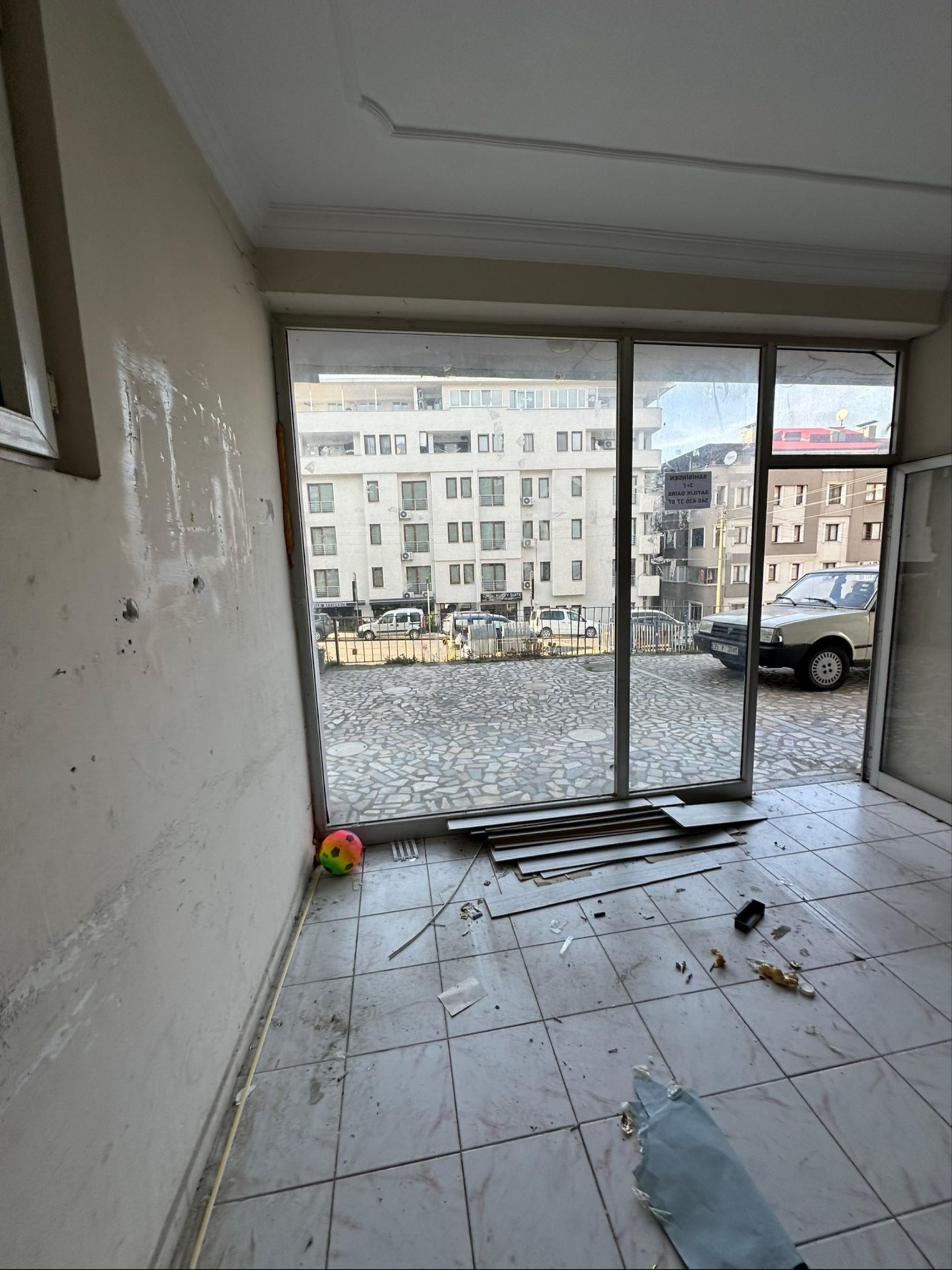 Kiralik Depo Dükkan Olmaz İçeri Bir Kaç Magzemede Atilip Kalinabilir - Görsel 27