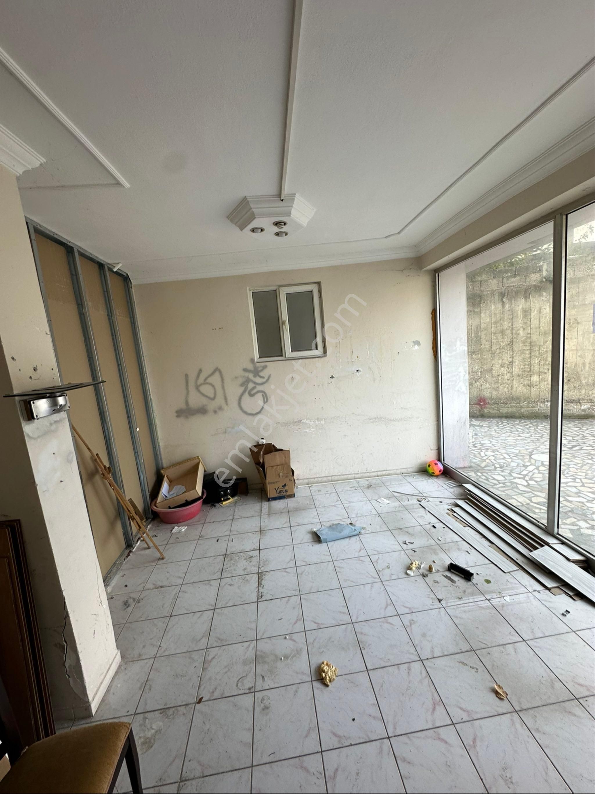 Kiralik Depo Dükkan Olmaz İçeri Bir Kaç Magzemede Atilip Kalinabilir - Görsel 18